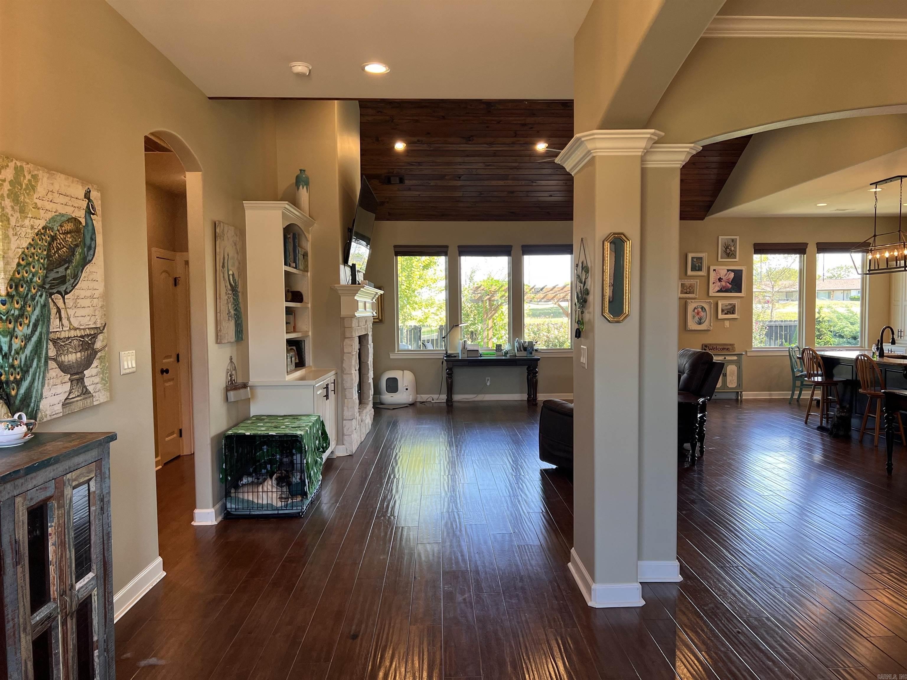 Hot Springs, Arkansas, 71913, United States, 3 Bedrooms Bedrooms, ,3 BathroomsBathrooms,Residential,For Sale,1976234