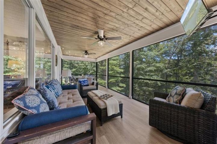 Fountain Run, Kentucky, 42133, United States, 4 Bedrooms Bedrooms, ,3 BathroomsBathrooms,Residential,For Sale,1827349