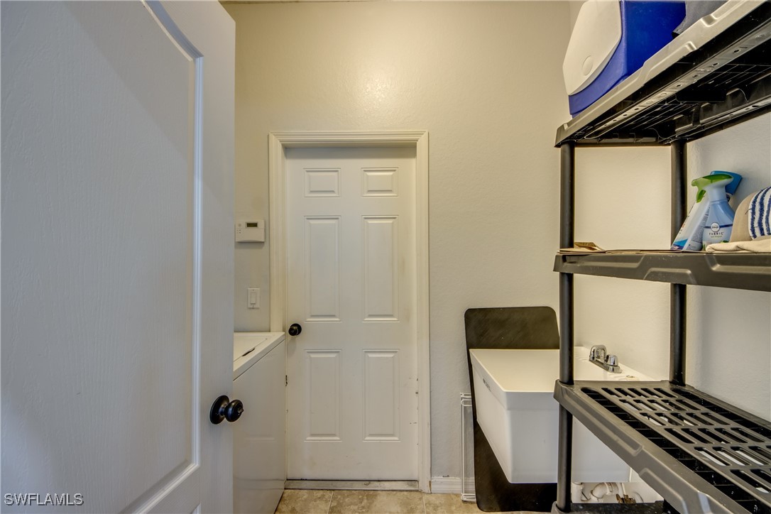 Cape Coral, Florida, 33909, United States, 4 Bedrooms Bedrooms, ,2 BathroomsBathrooms,Residential,For Sale,1870672