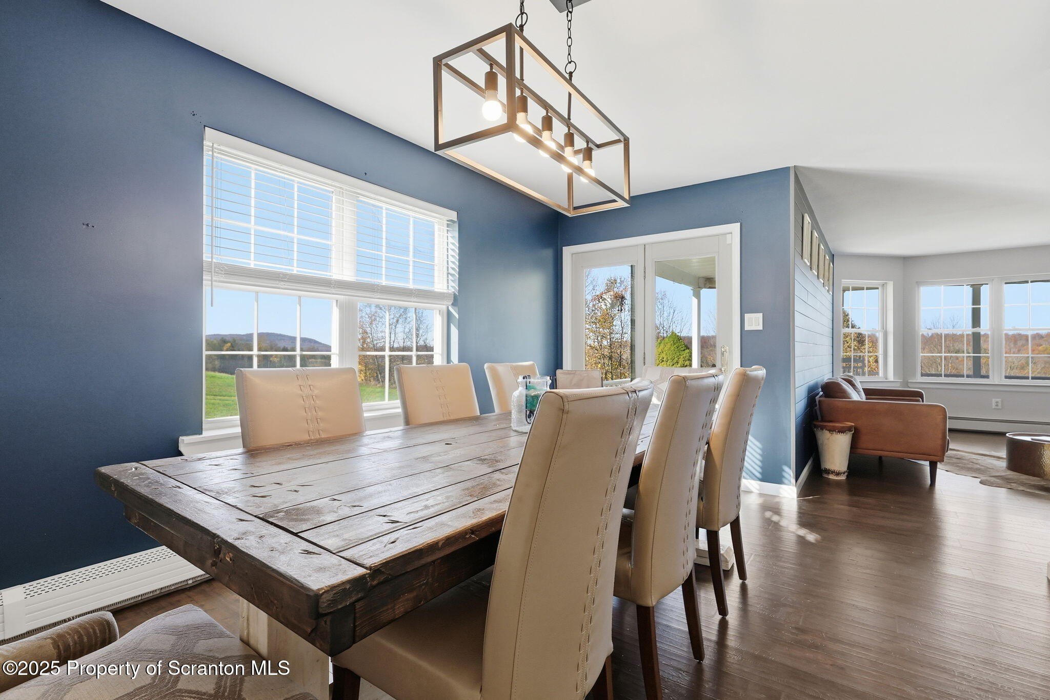 Clifford Twp, Pennsylvania, 18470, United States, 4 Bedrooms Bedrooms, ,3 BathroomsBathrooms,Residential,For Sale,1978908