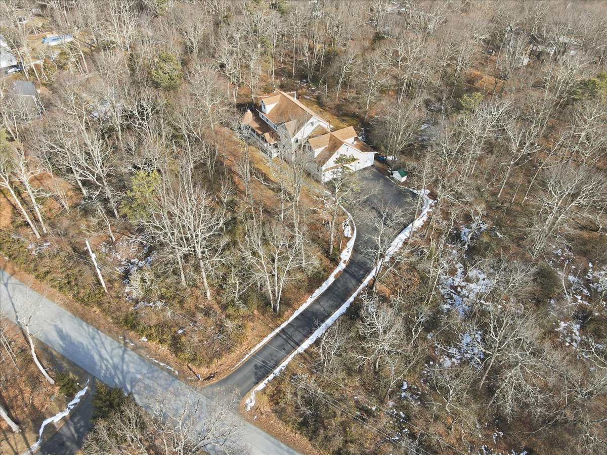 Milford, Pennsylvania, 18337, United States, 4 Bedrooms Bedrooms, ,3 BathroomsBathrooms,Residential,For Sale,2013781