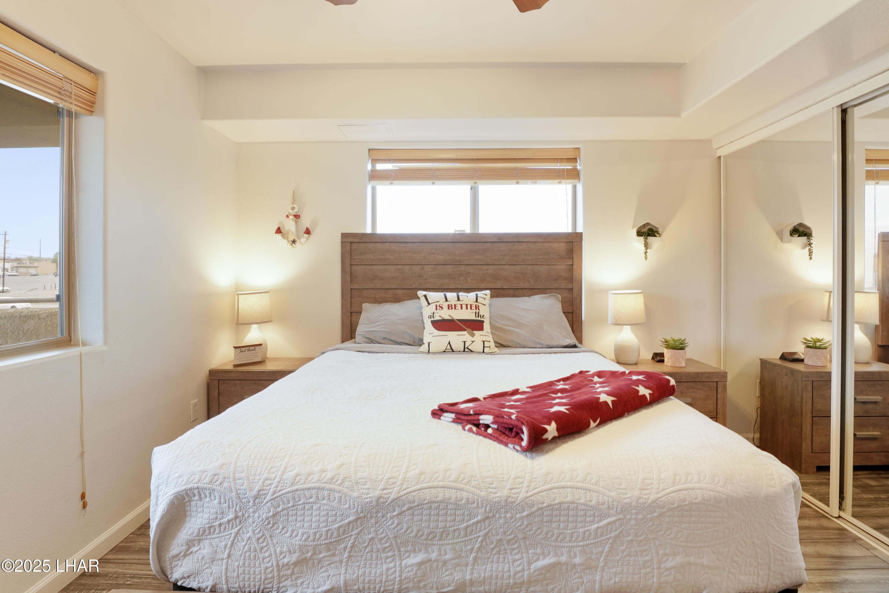 Lake Havasu City, Arizona, 86403, United States, 2 Bedrooms Bedrooms, ,1 BathroomBathrooms,Residential,For Sale,1999081