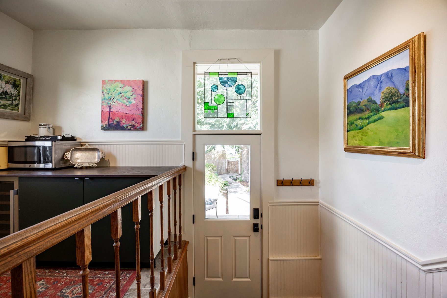  Beautifully Updated Home with 2,074 Sq. Ft. of Living Space, Historic Character - 物件實景