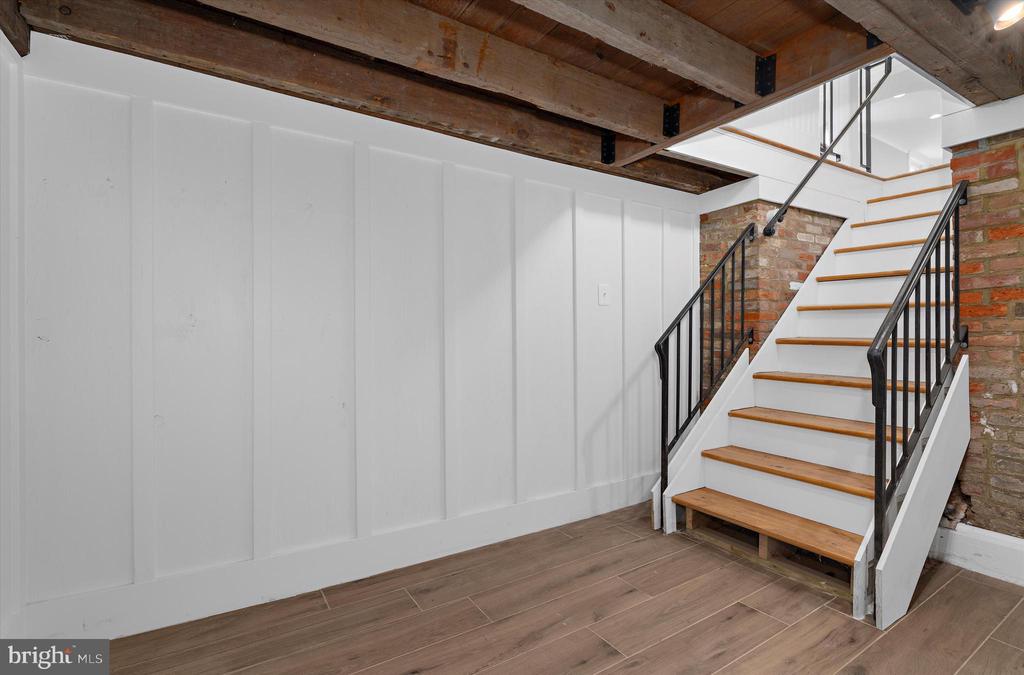 Chestertown, Maryland, 21620, United States, 5 Bedrooms Bedrooms, ,5 BathroomsBathrooms,Residential,For Sale,1988970