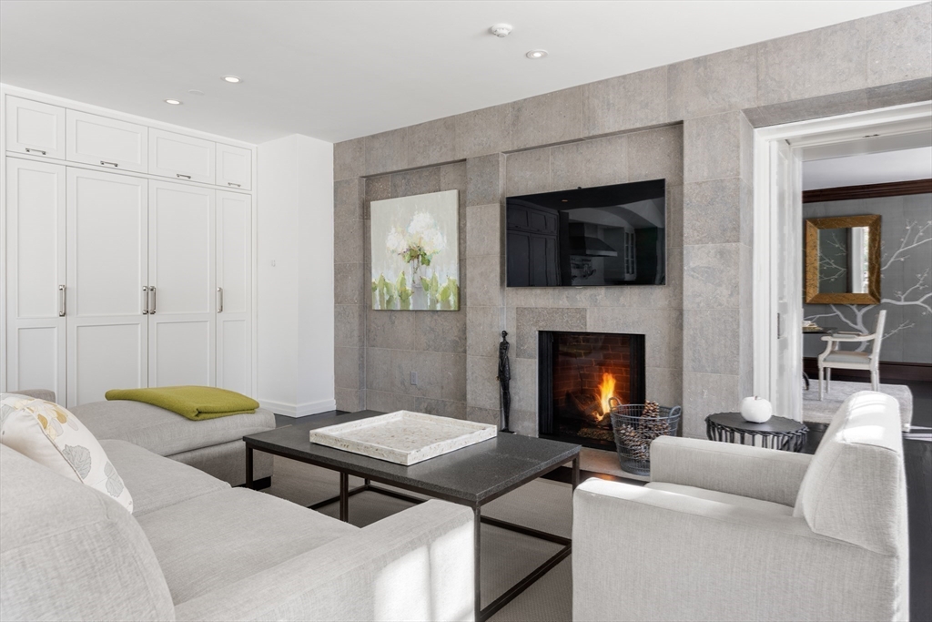 Brookline, Massachusetts, 02467, United States, 7 Bedrooms Bedrooms, ,11 BathroomsBathrooms,Residential,For Sale,1840282