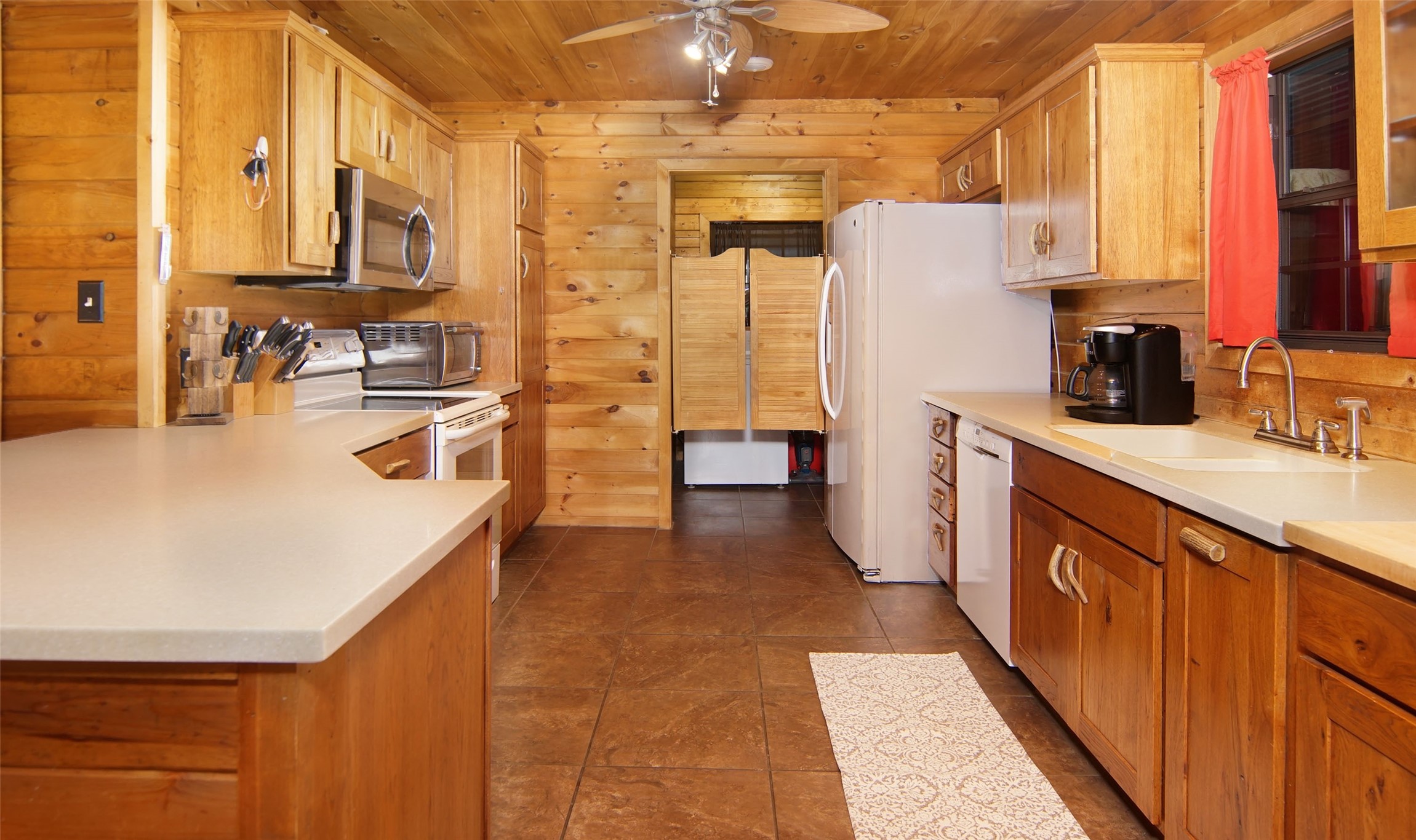 Possum Kingdom Lake, Texas, 76449, United States, 4 Bedrooms Bedrooms, ,2 BathroomsBathrooms,Residential,For Sale,1817848