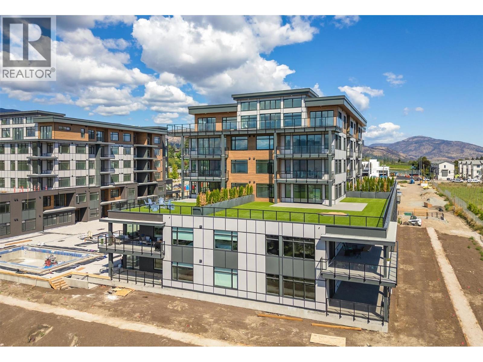 WEST KELOWNA, British Columbia, V1Z 2A9, CA, 2 Bedrooms Bedrooms, ,2 BathroomsBathrooms,Residential,For Sale,1947246