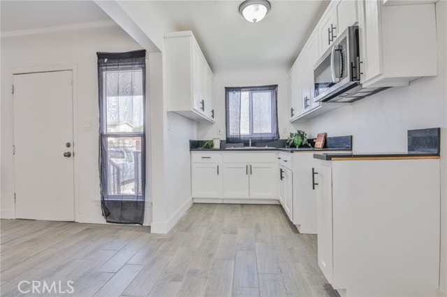 Los Angeles, California, 90047, United States, 3 Bedrooms Bedrooms, ,2 BathroomsBathrooms,Residential,For Sale,2002518