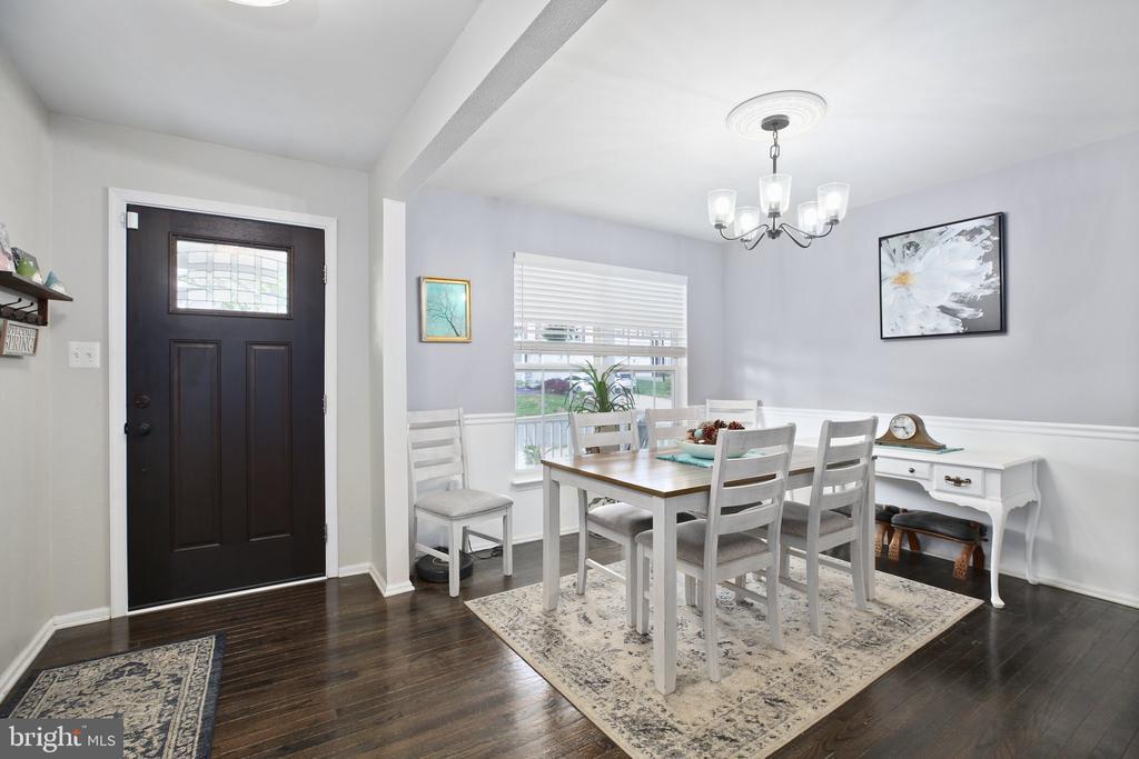 Fredericksburg, Virginia, 22406, United States, 4 Bedrooms Bedrooms, ,3 BathroomsBathrooms,Residential,For Sale,1934657