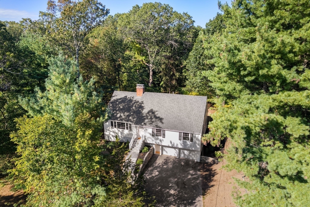 Reading, Massachusetts, 01867, United States, 5 Bedrooms Bedrooms, ,3 BathroomsBathrooms,Residential,For Sale,1951022