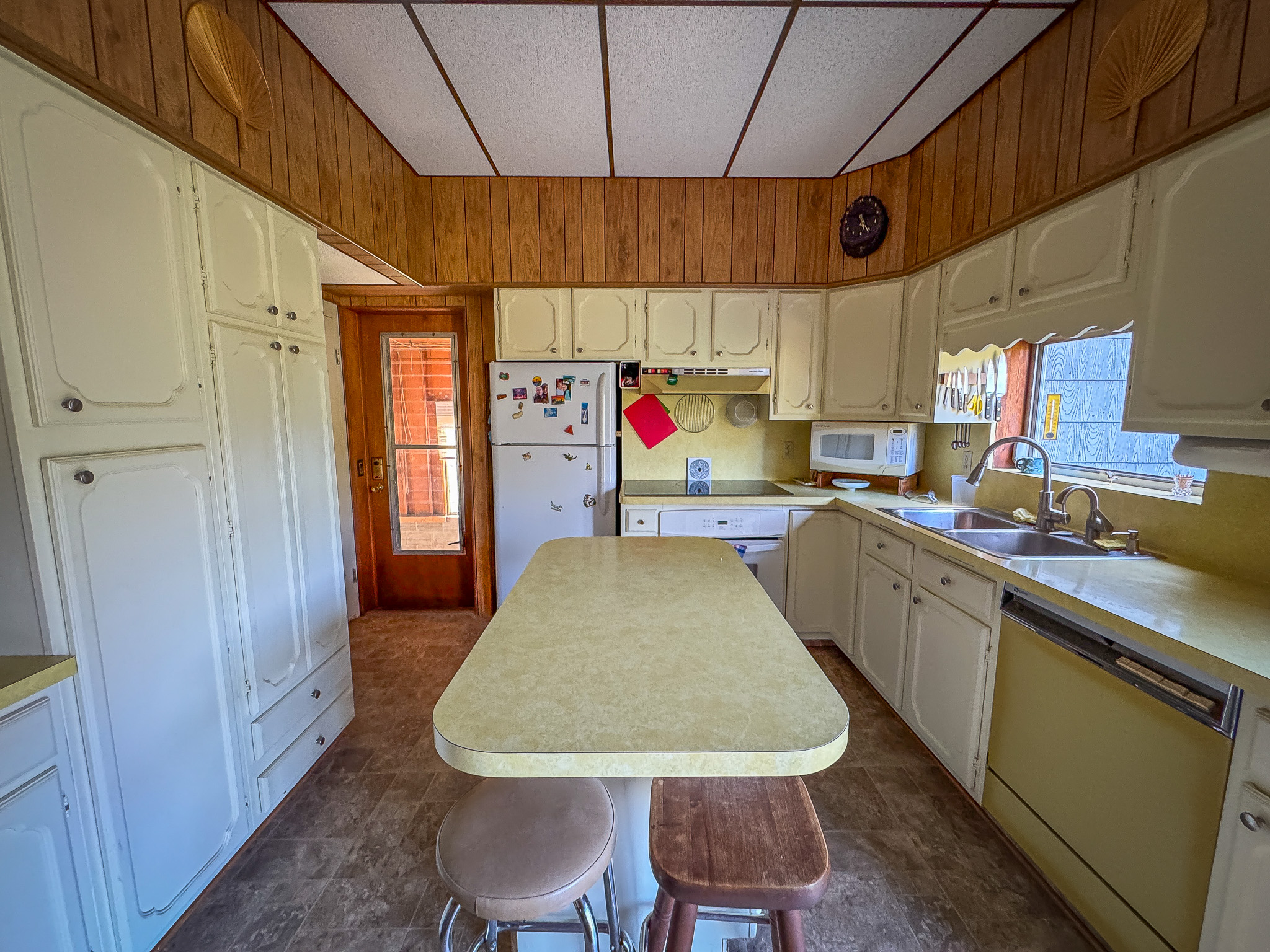 Jackson, Michigan, 49201, United States, 4 Bedrooms Bedrooms, ,2 BathroomsBathrooms,Residential,For Sale,1981022