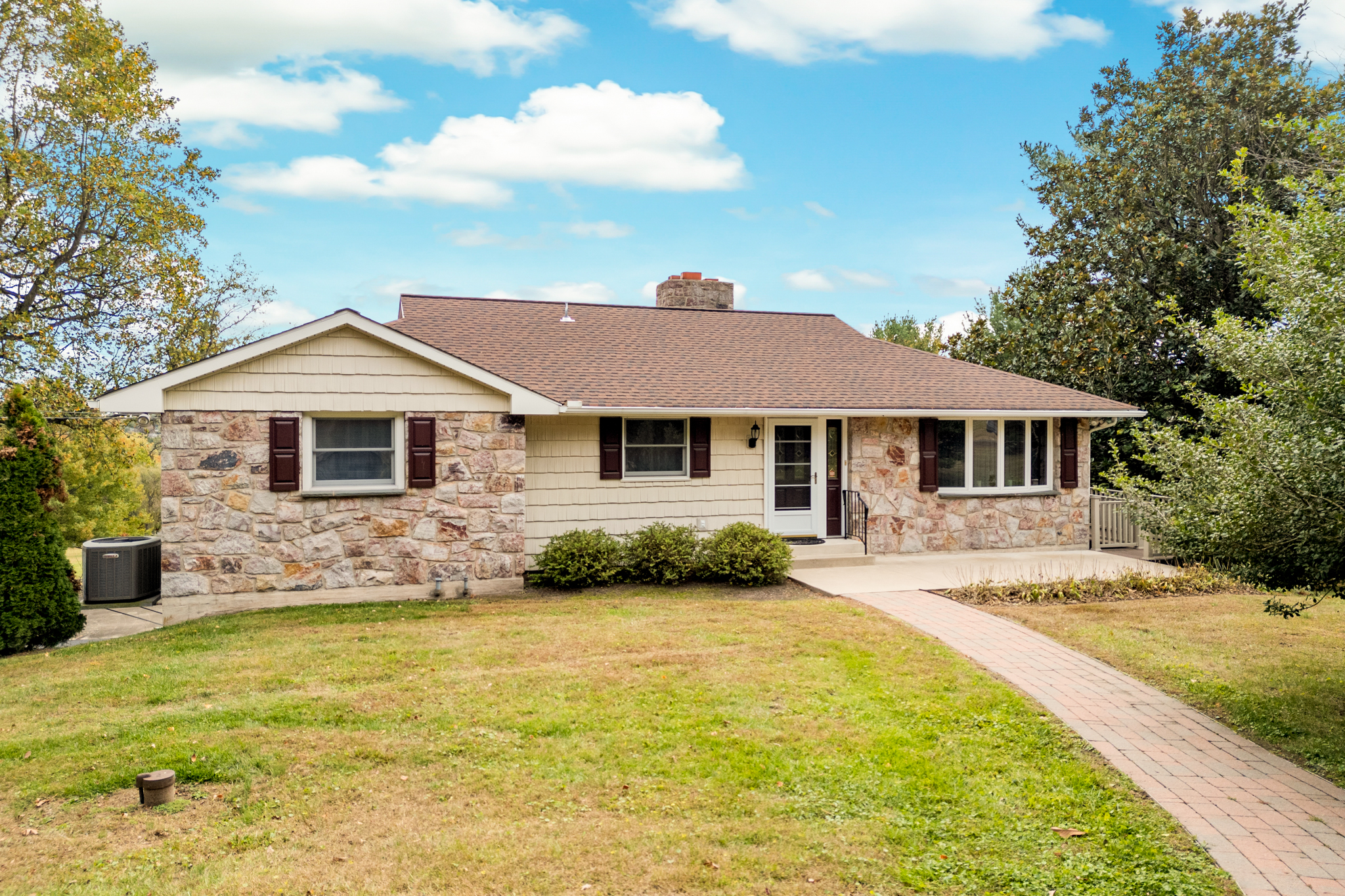 TELFORD, Pennsylvania, 18969, United States, 3 Bedrooms Bedrooms, ,2 BathroomsBathrooms,Residential,For Sale,1983098