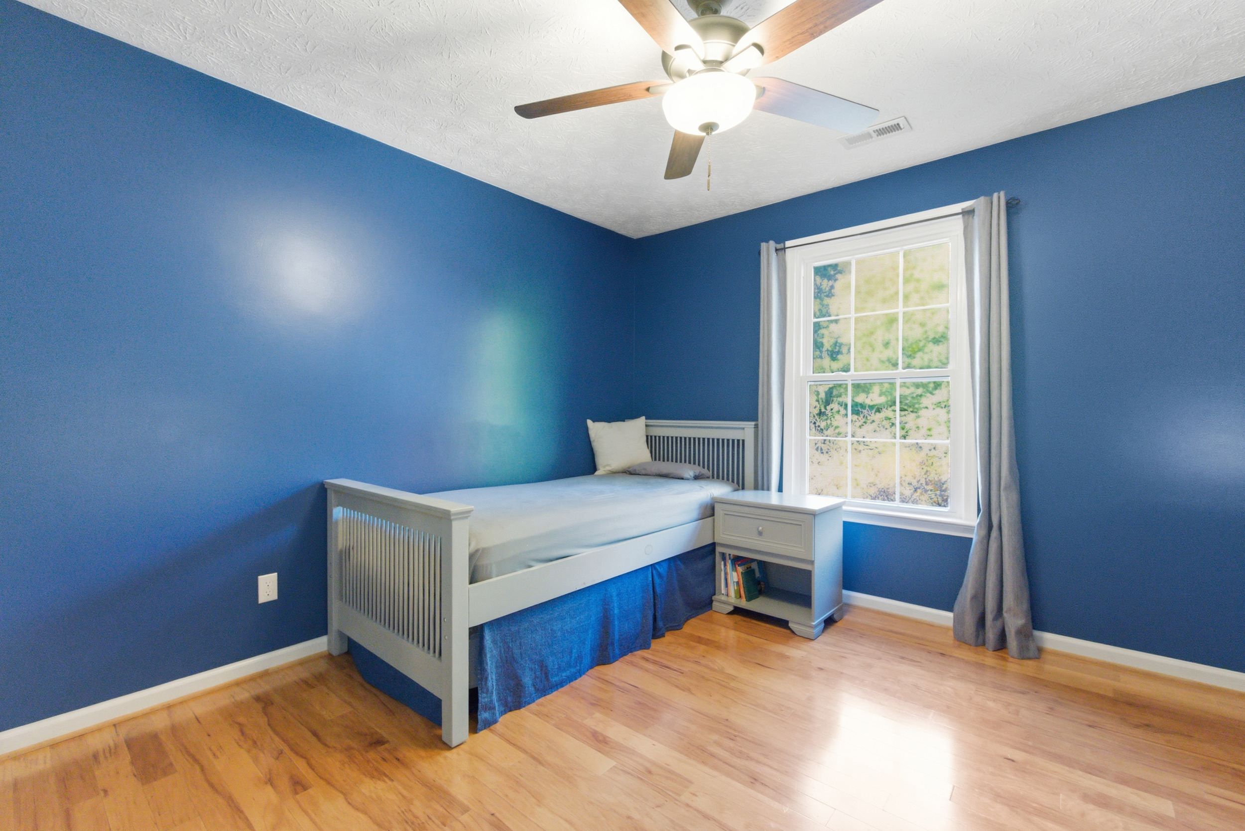 Yorktown, Virginia, 23693, United States, 6 Bedrooms Bedrooms, ,3 BathroomsBathrooms,Residential,For Sale,1988039