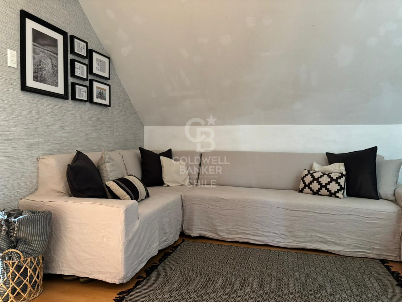 Vitacura, Chile, 5 Bedrooms Bedrooms, ,4 BathroomsBathrooms,Residential,For Sale,1999765