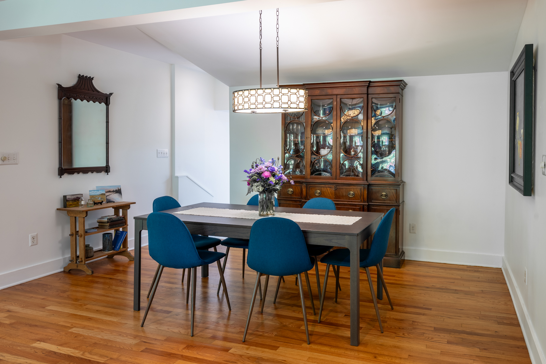  Hickory Hill Mid-Century Modern - 物件實景