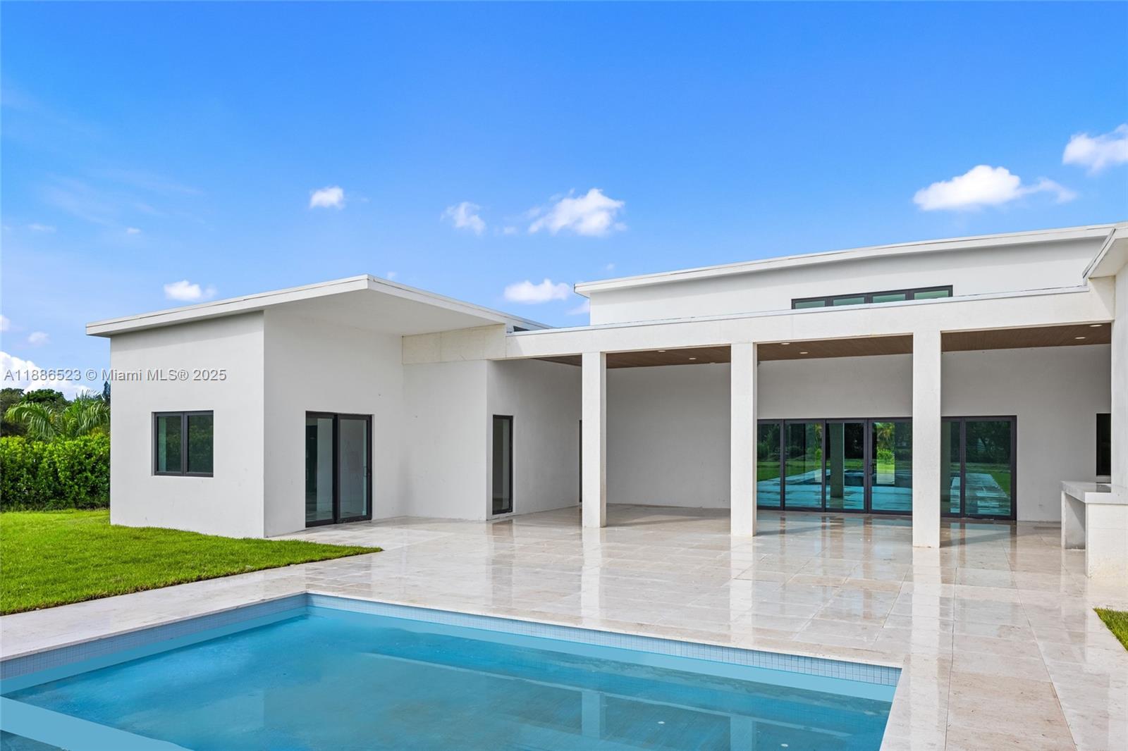 Southwest Ranches, Florida, 33331, United States, 6 Bedrooms Bedrooms, ,9 BathroomsBathrooms,Residential,For Sale,1955323