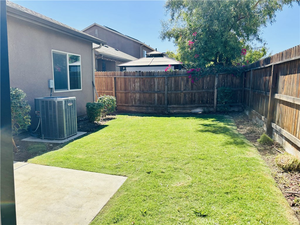 Clovis, California, 93619, United States, 3 Bedrooms Bedrooms, ,2 BathroomsBathrooms,Residential,For Sale,1919541