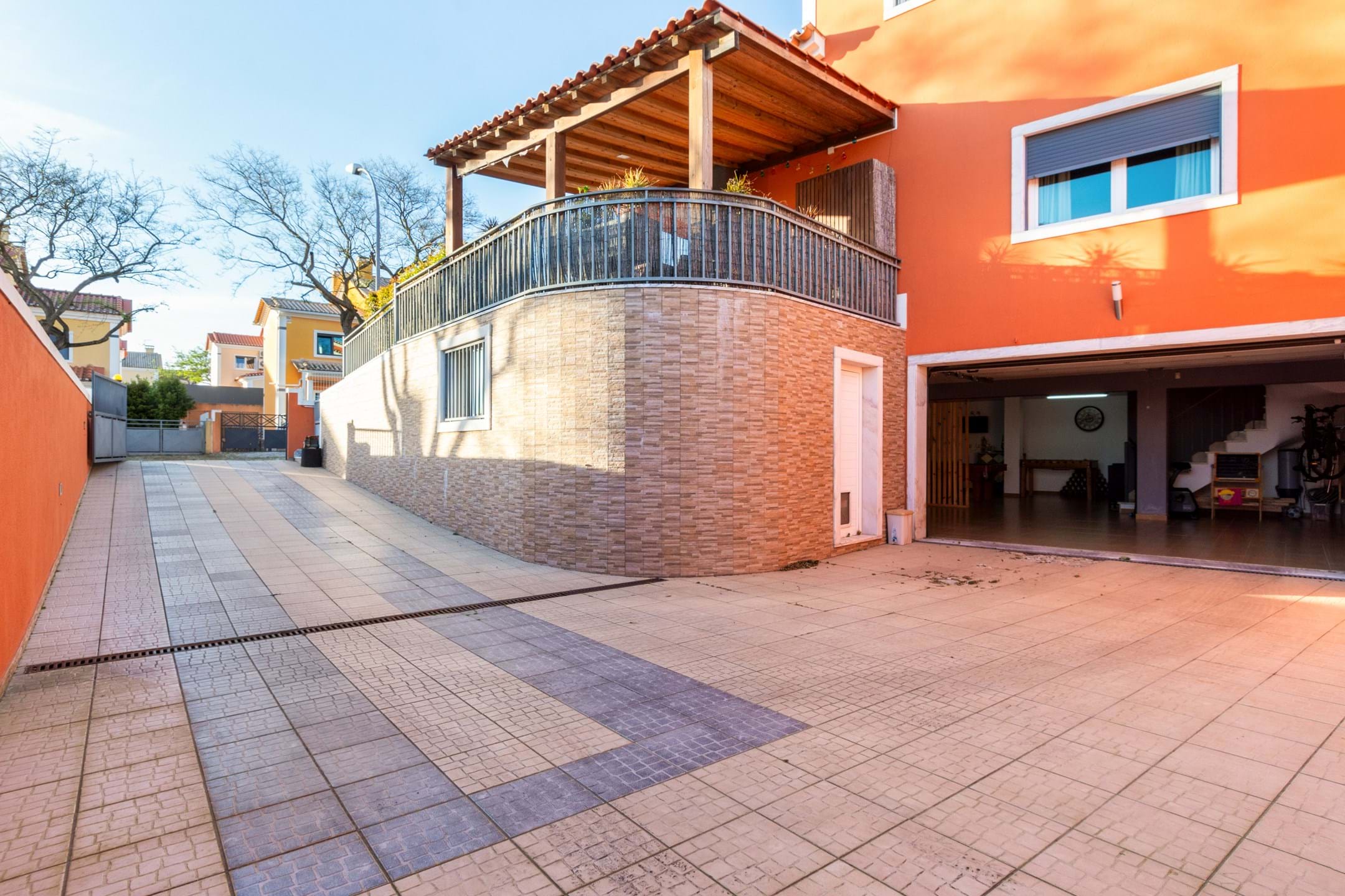 Sintra, Lisbon, 2635-633, PT, 4 Bedrooms Bedrooms, ,3 BathroomsBathrooms,Residential,For Sale,1700038