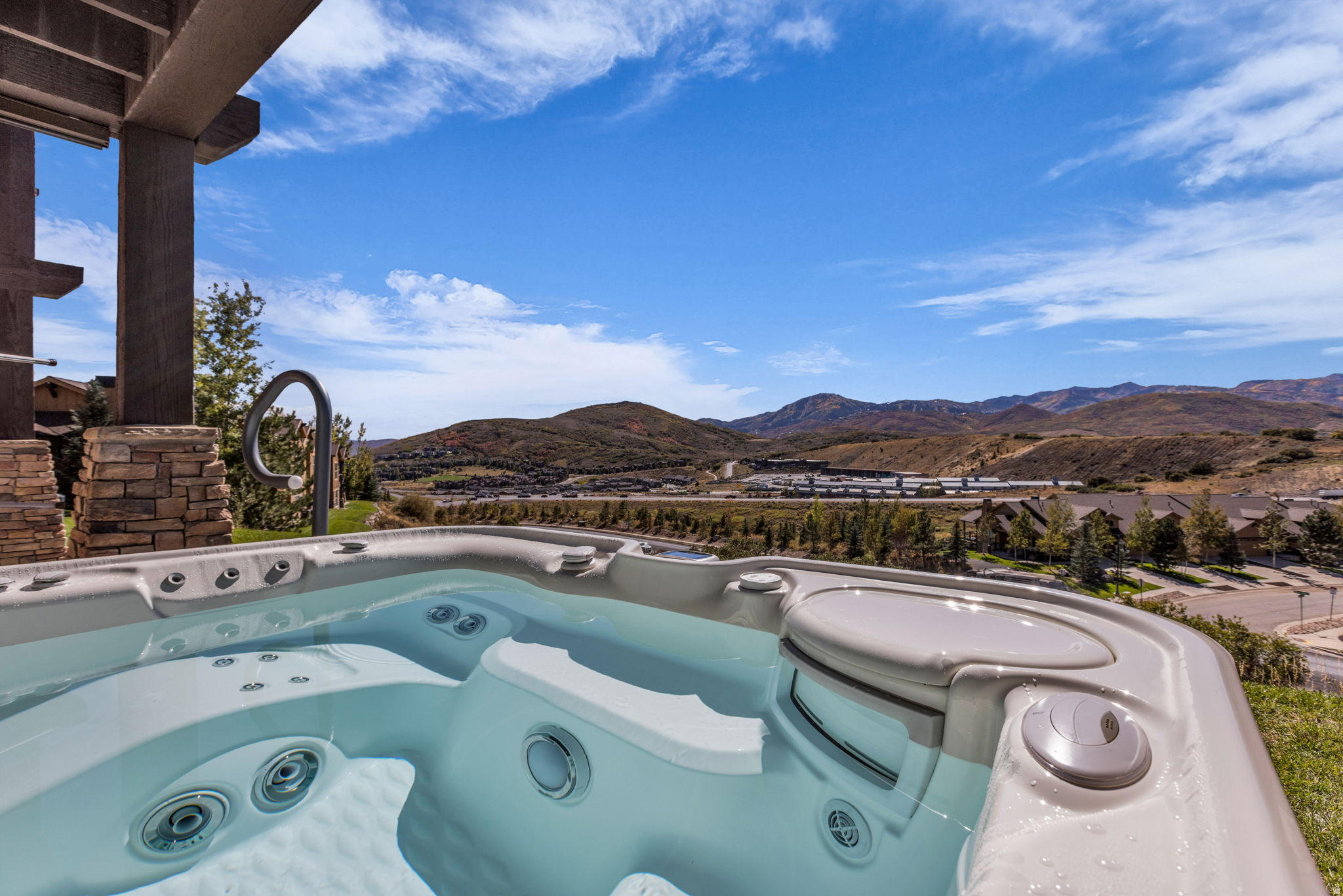 Kamas, Utah, 84036, United States, 3 Bedrooms Bedrooms, ,2 BathroomsBathrooms,Residential,For Sale,1989542