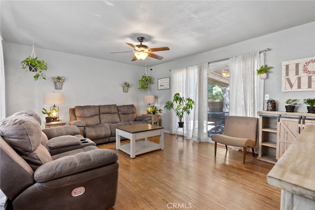 Highland, California, 92346, United States, 3 Bedrooms Bedrooms, ,2 BathroomsBathrooms,Residential,For Sale,1885761