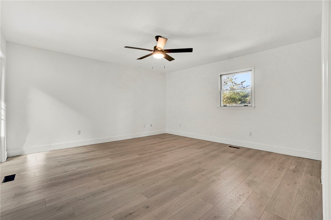 Seneca, South Carolina, 29672, United States, 3 Bedrooms Bedrooms, ,2 BathroomsBathrooms,Residential,For Sale,1913702