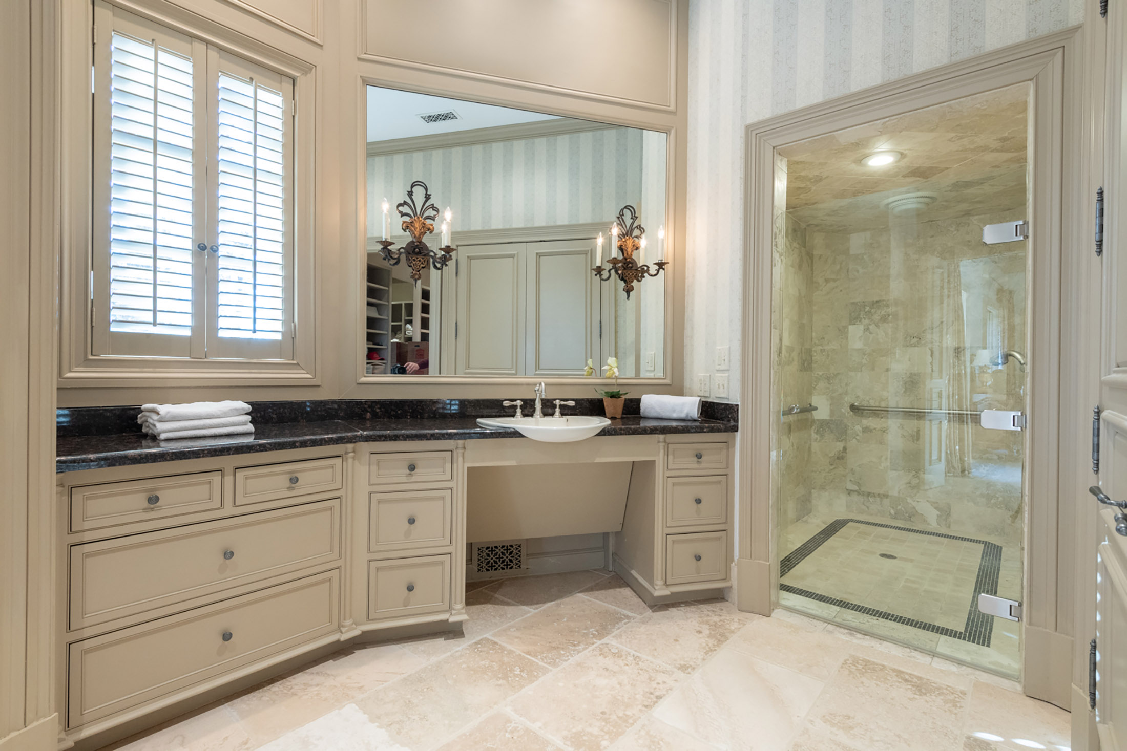  Magnificent Buckhead Home on 2.2+/- Acres with Pool and Pool House - 物件實景