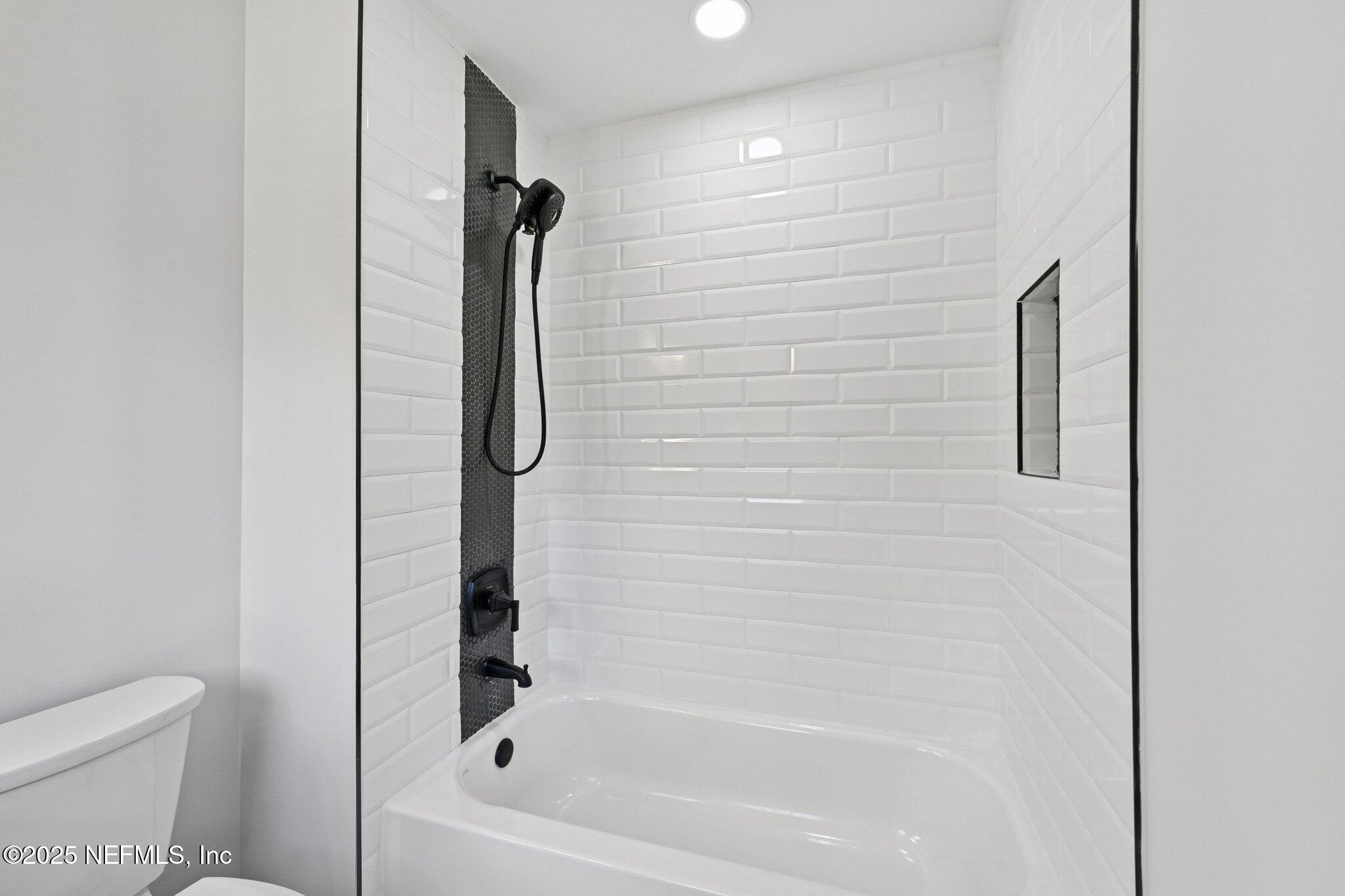 Fernandina Beach, Florida, 32034, United States, 4 Bedrooms Bedrooms, ,4 BathroomsBathrooms,Residential,For Sale,1968991