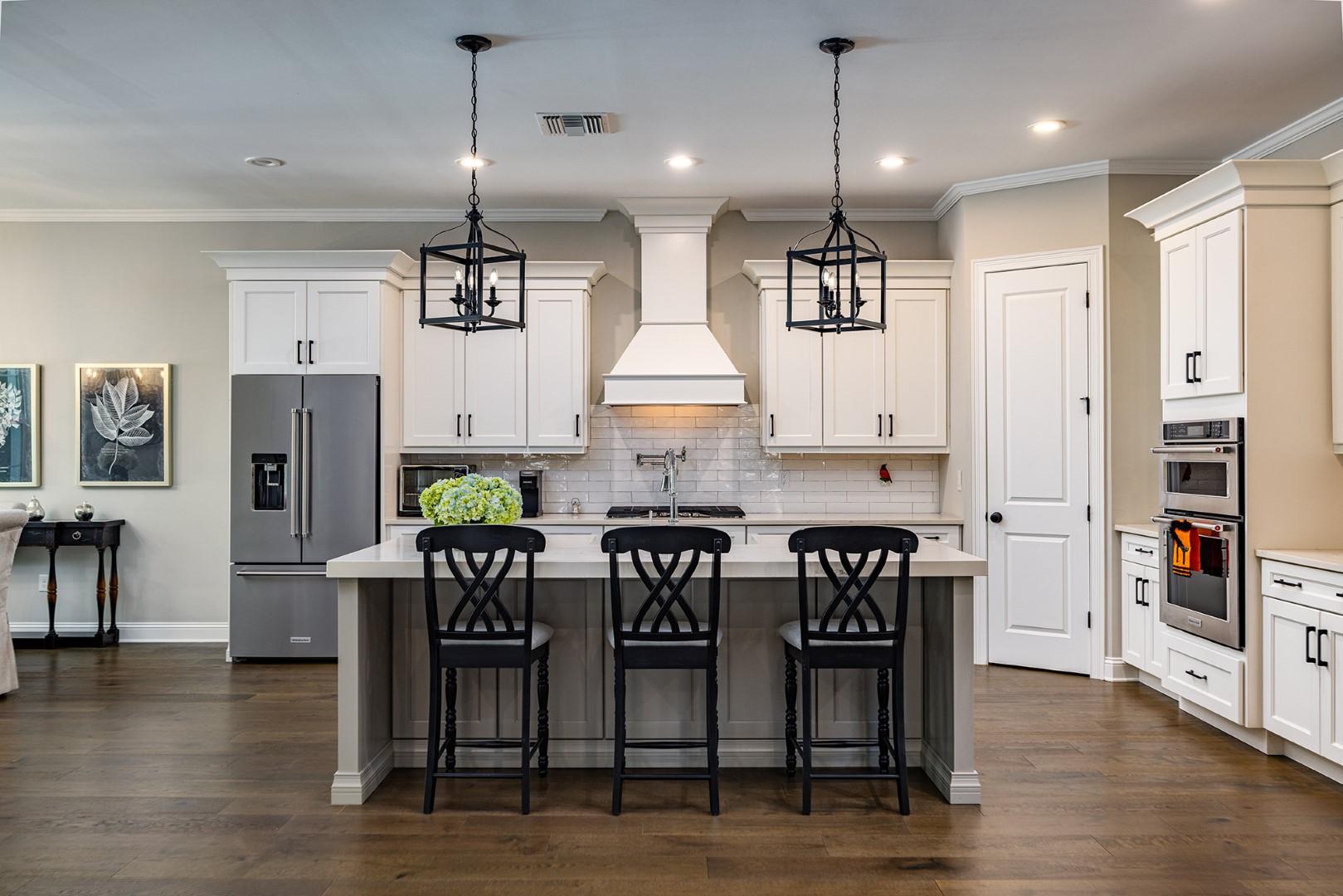 Tampa, Florida, 33629, United States, 4 Bedrooms Bedrooms, ,4 BathroomsBathrooms,Residential,For Sale,1981246