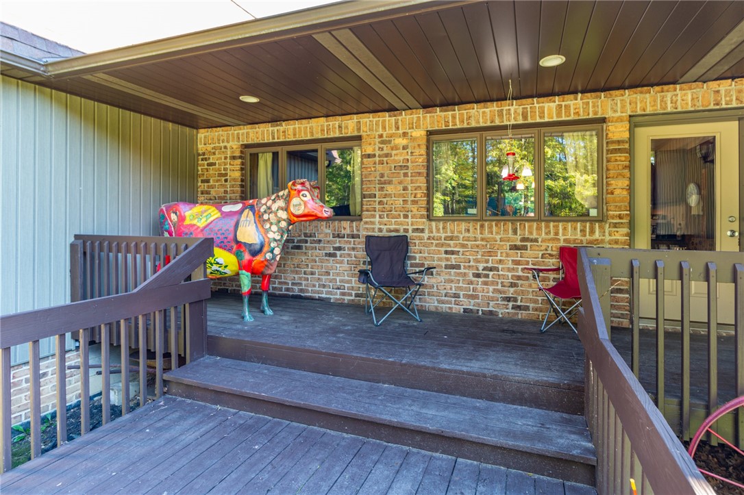 Jamestown, Pennsylvania, 16134, United States, 4 Bedrooms Bedrooms, ,3 BathroomsBathrooms,Residential,For Sale,1998073