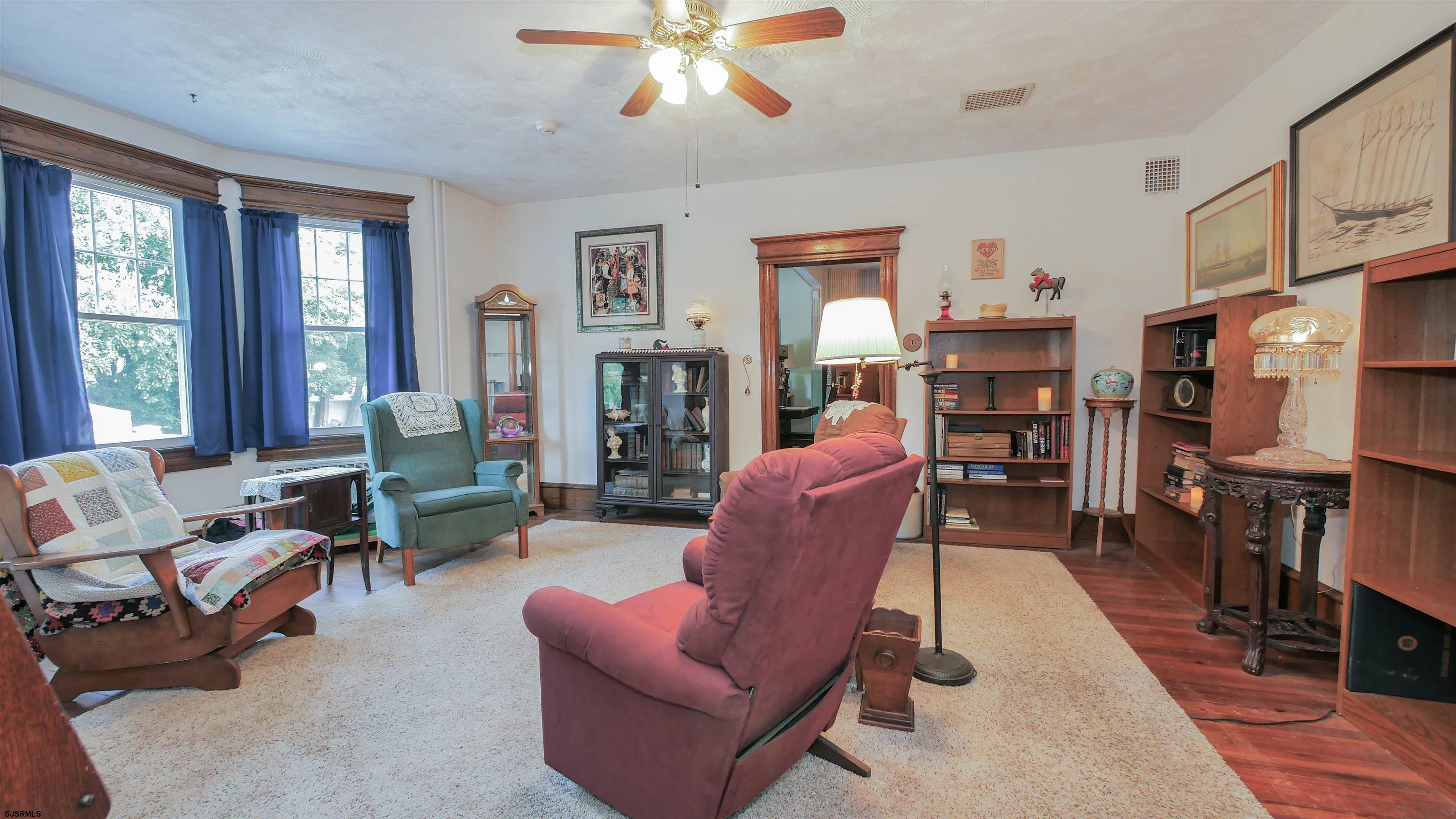 Absecon, New Jersey, 08201, United States, 5 Bedrooms Bedrooms, ,4 BathroomsBathrooms,Residential,For Sale,1908485