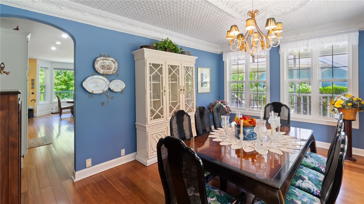 Rogers, Arkansas, 72756, United States, 5 Bedrooms Bedrooms, ,7 BathroomsBathrooms,Residential,For Sale,1846782