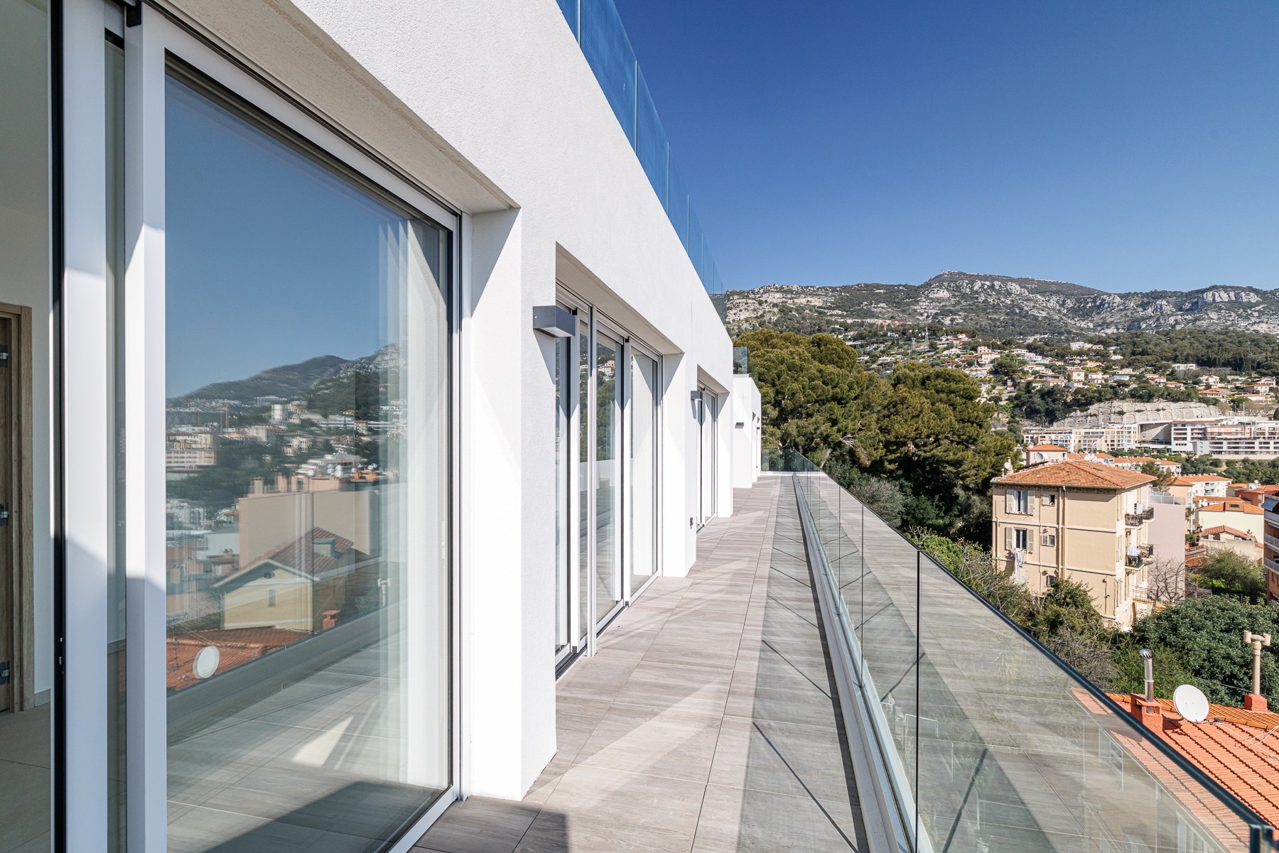  Beausoleil three bedroom apartment 134 sqm top floor private rooftop terrace ne… - 物件實景