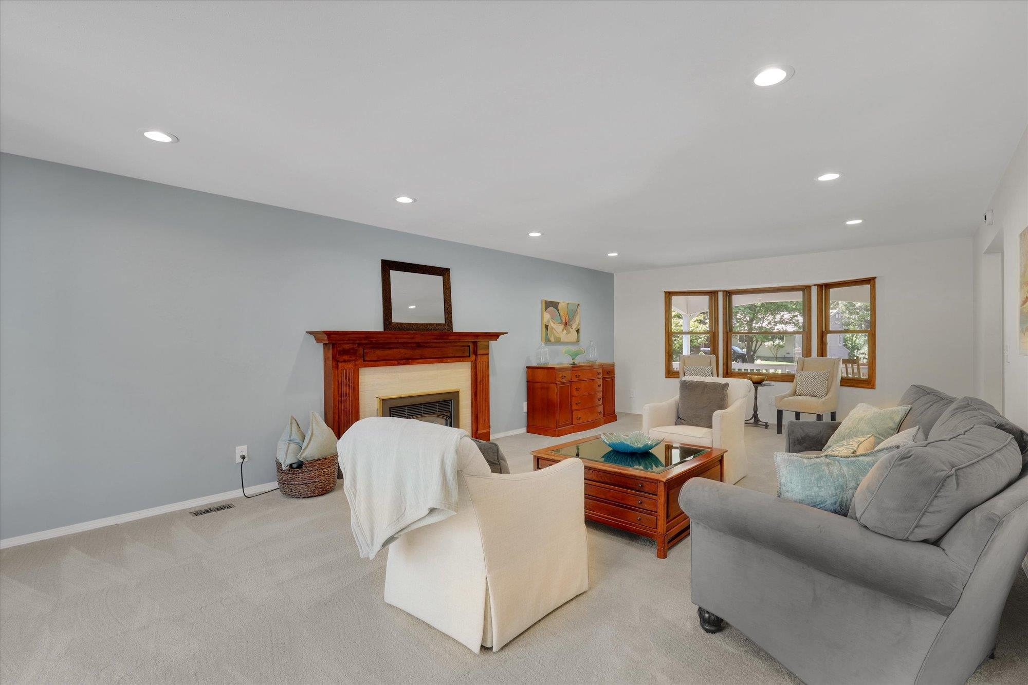 Spokane, Washington, 99203, United States, 5 Bedrooms Bedrooms, ,4 BathroomsBathrooms,Residential,For Sale,1914349