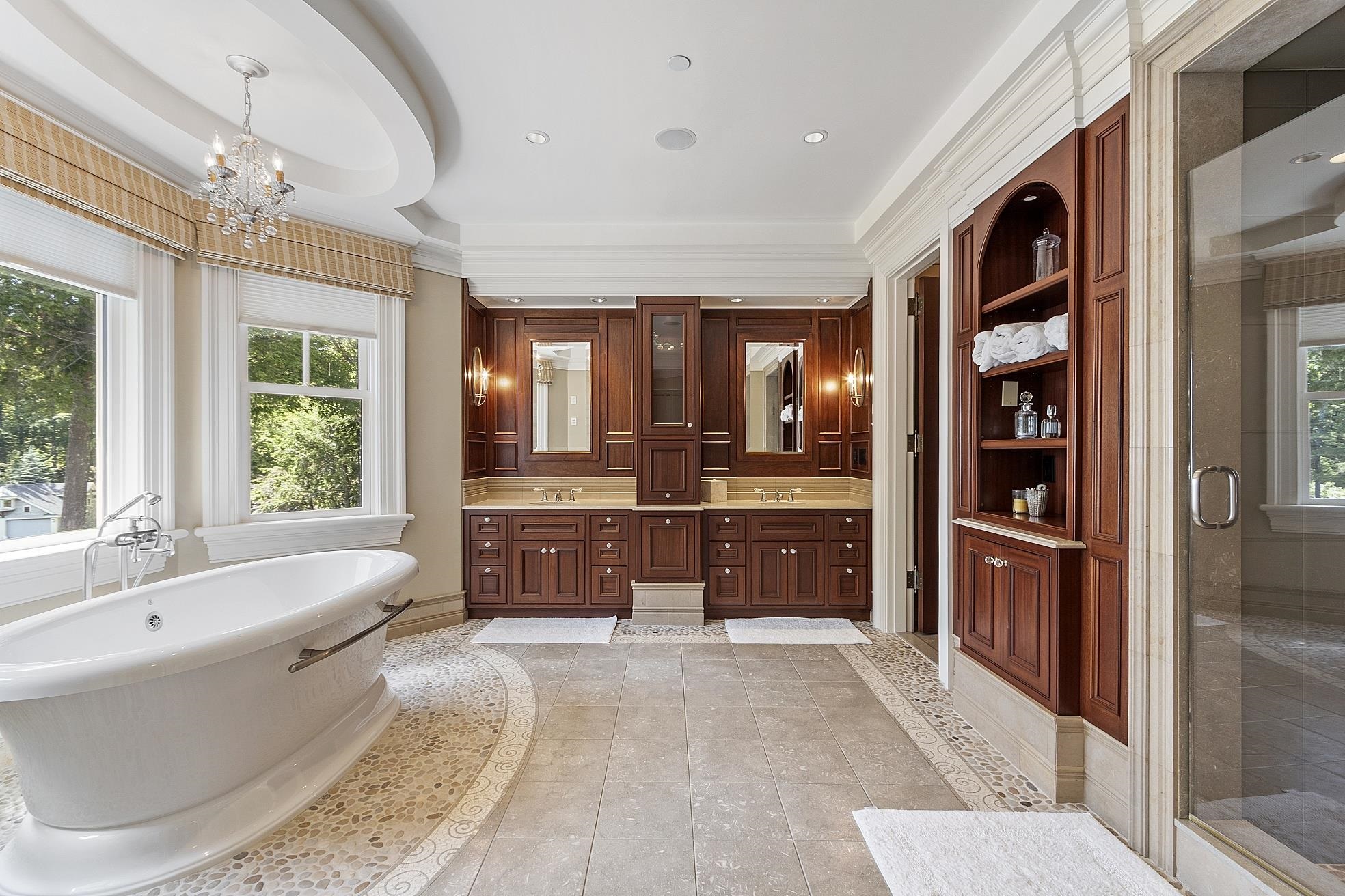 Meredith, New Hampshire, 03253, United States, 7 Bedrooms Bedrooms, ,6 BathroomsBathrooms,Residential,For Sale,1897806