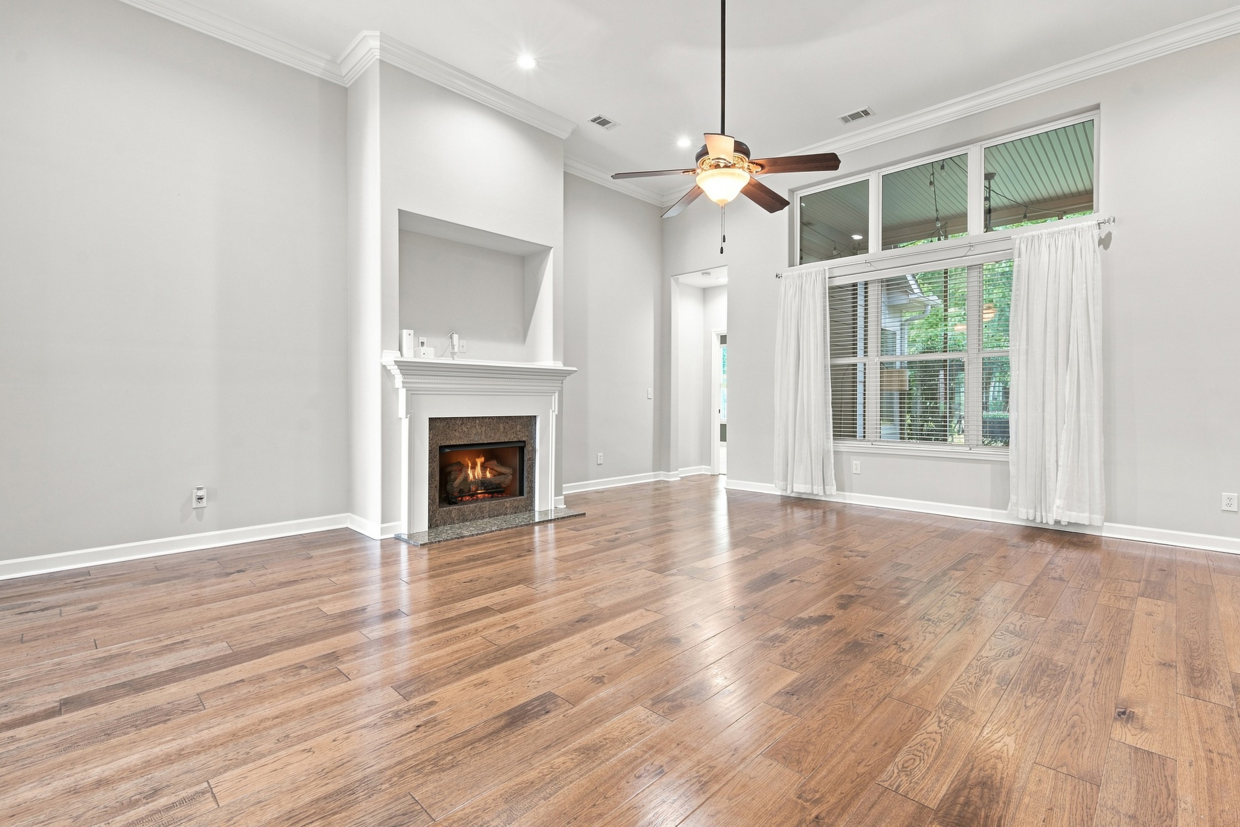  8305 Anslee Way NW - 物件實景