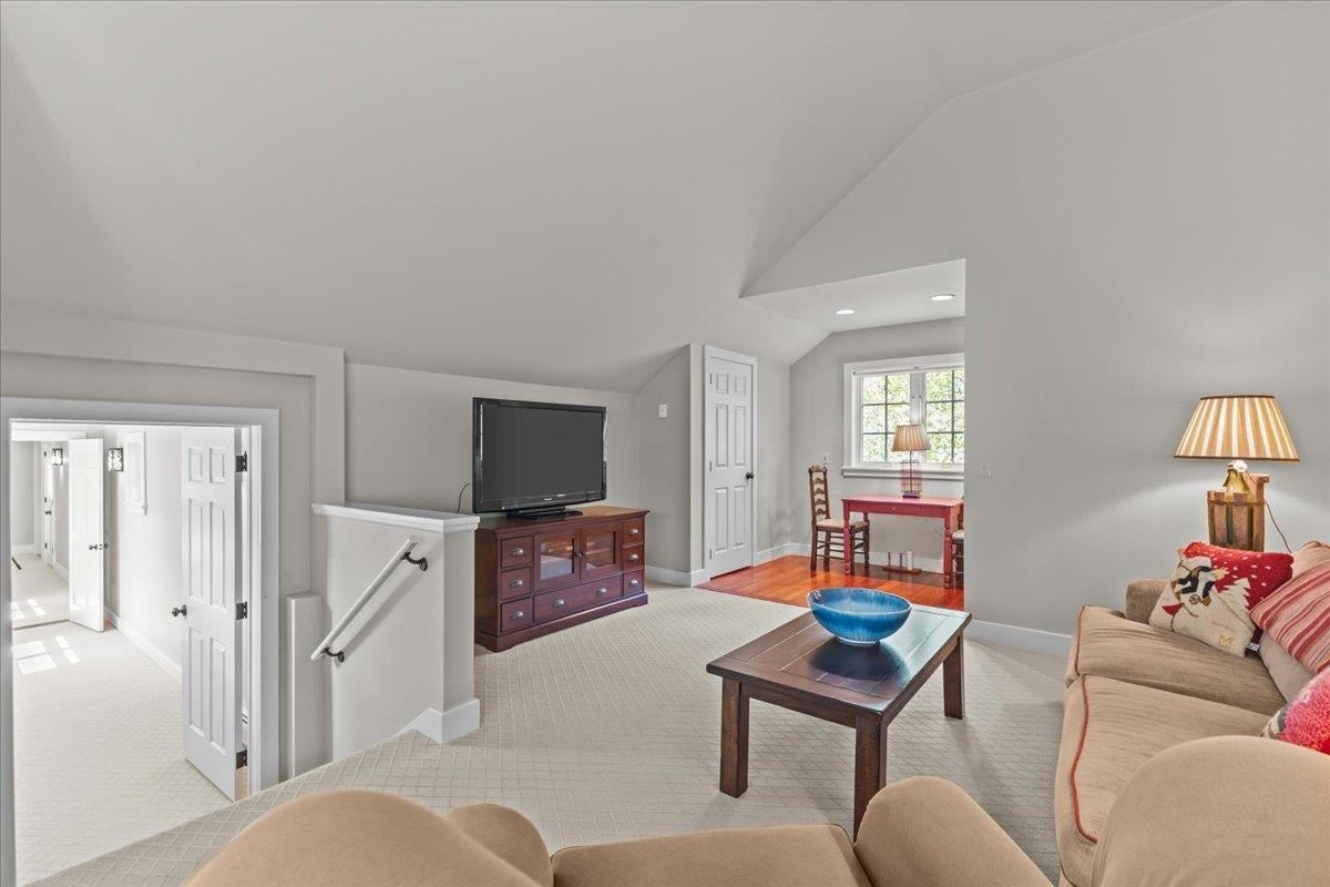 Stowe, Vermont, 05672, United States, 4 Bedrooms Bedrooms, ,6 BathroomsBathrooms,Residential,For Sale,1840116