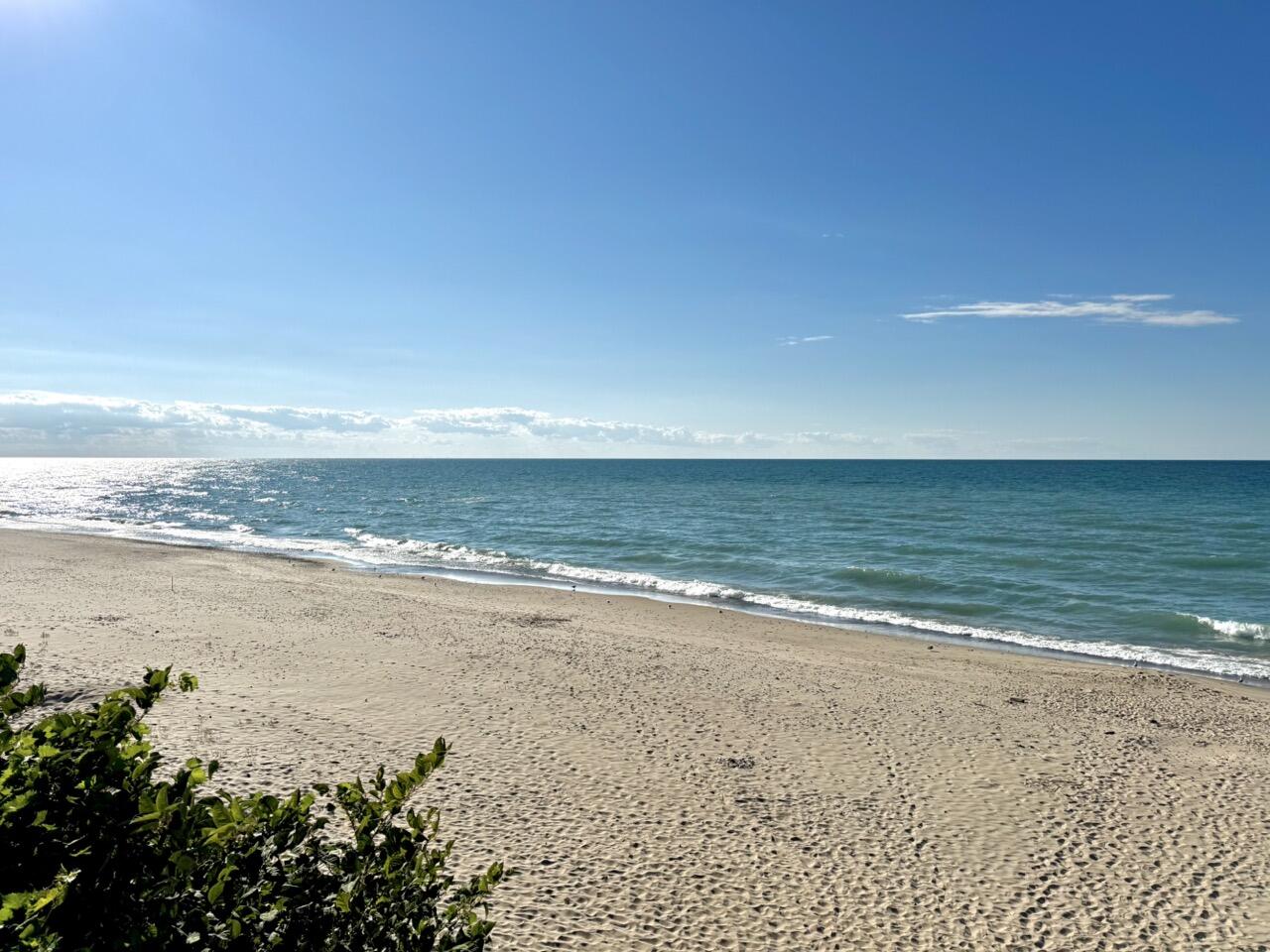 Michiana Shores, Indiana, 46360, United States, 5 Bedrooms Bedrooms, ,4 BathroomsBathrooms,Residential,For Sale,1949684