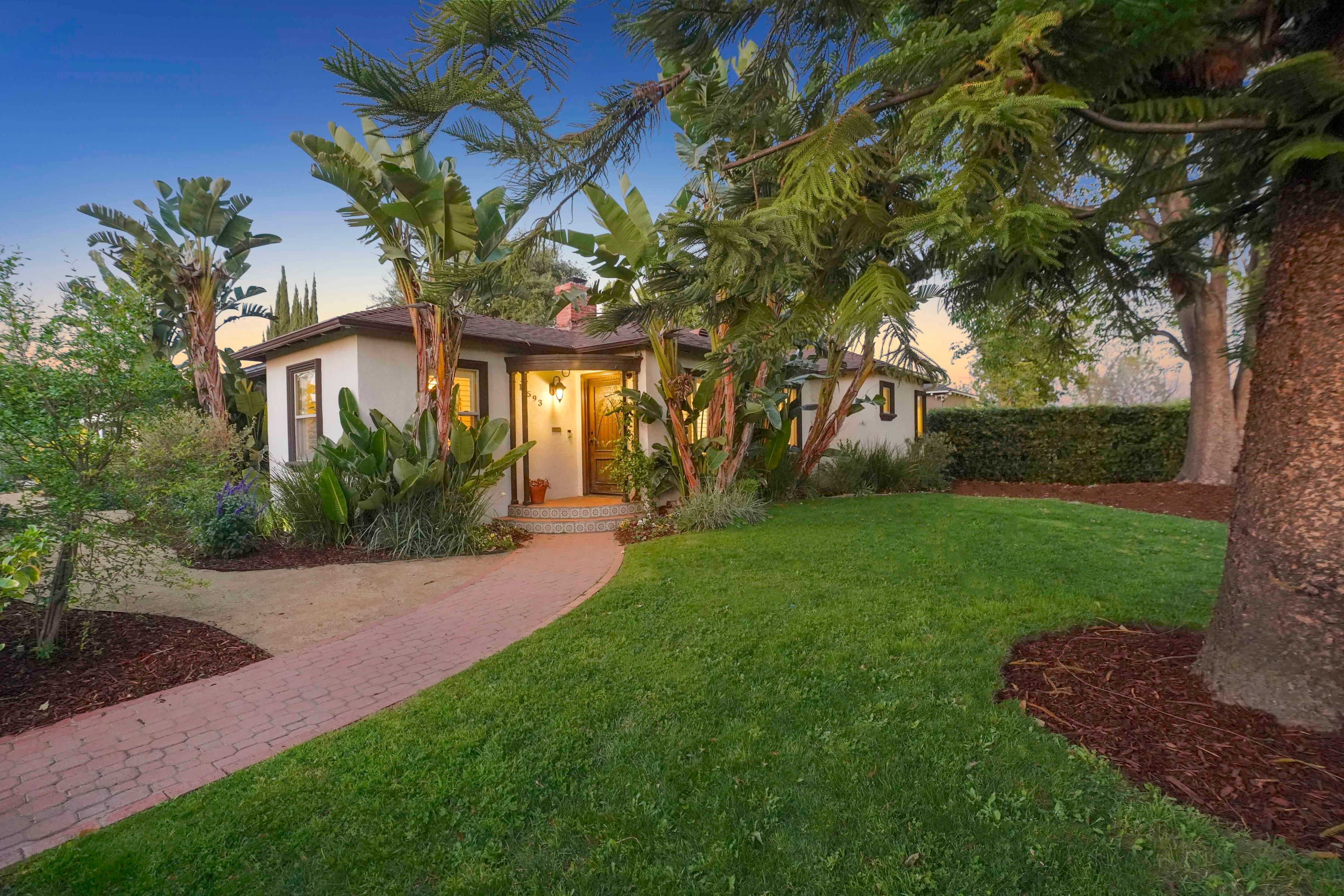  11593 Kling Street - 物件實景