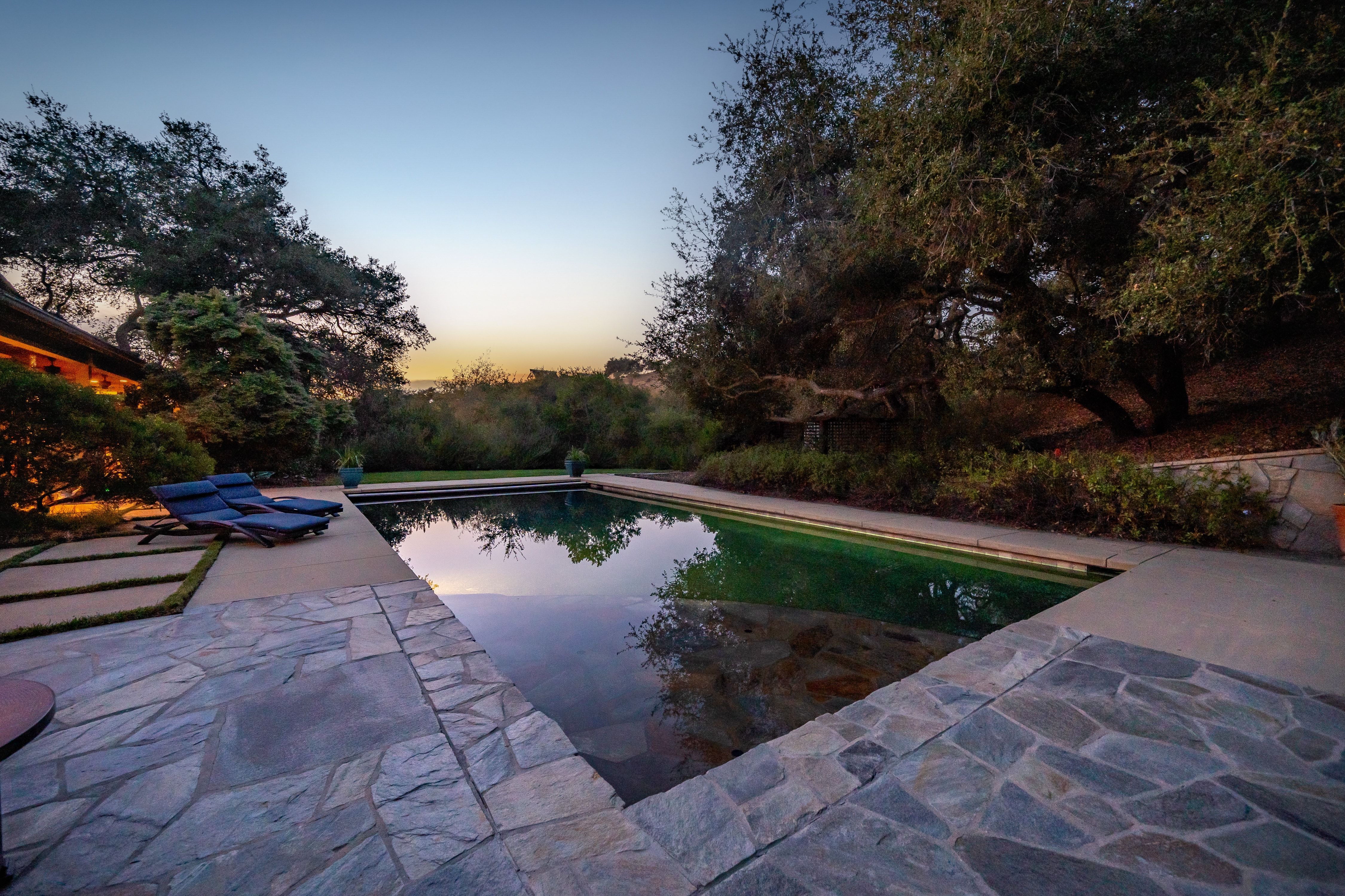  Timeless Craftsman Estate with Resort-Style Outdoor Living - 物件實景
