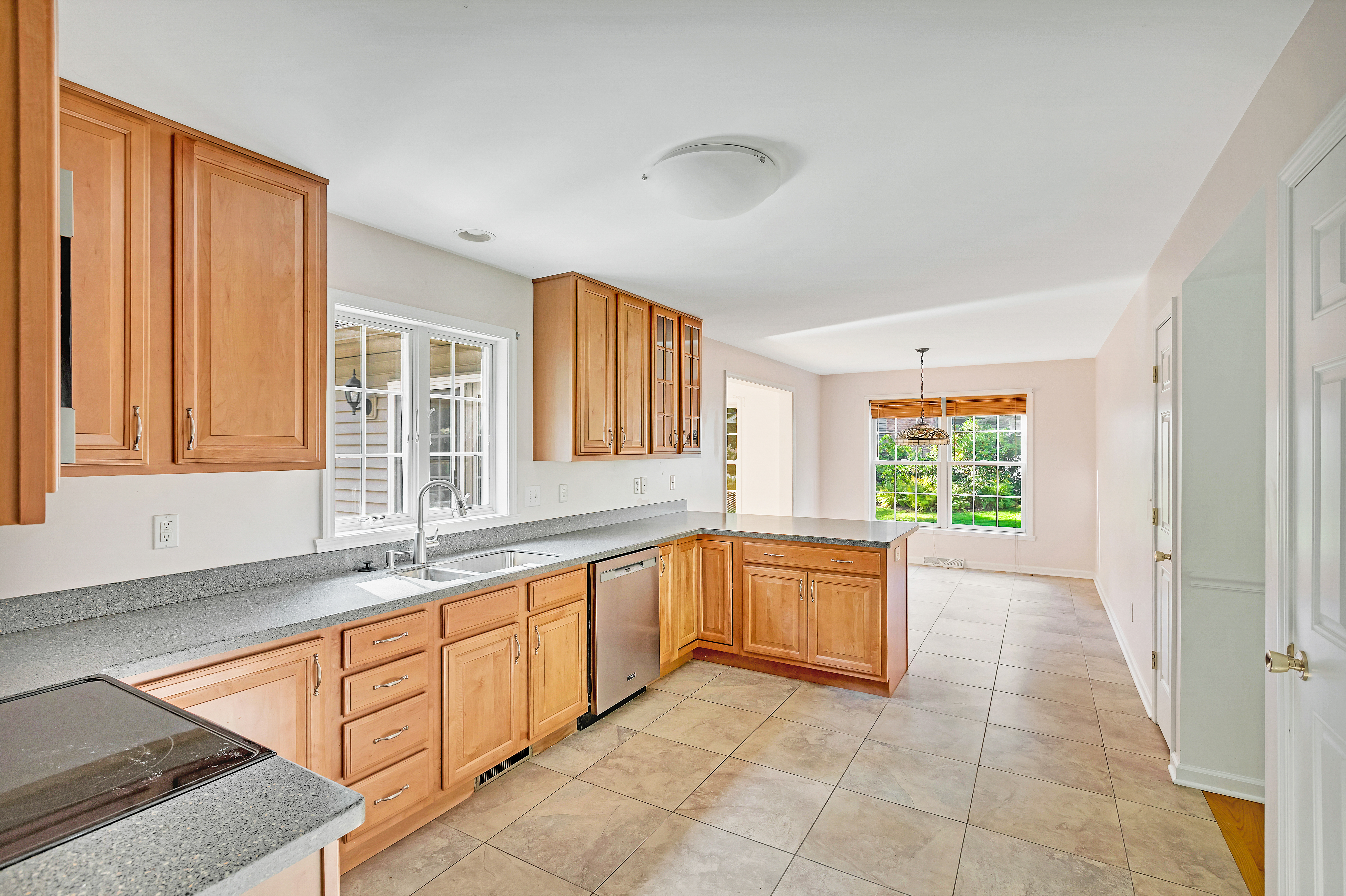  34 Darnley Greene, Bethlehem, NY, 12054 - 物件實景