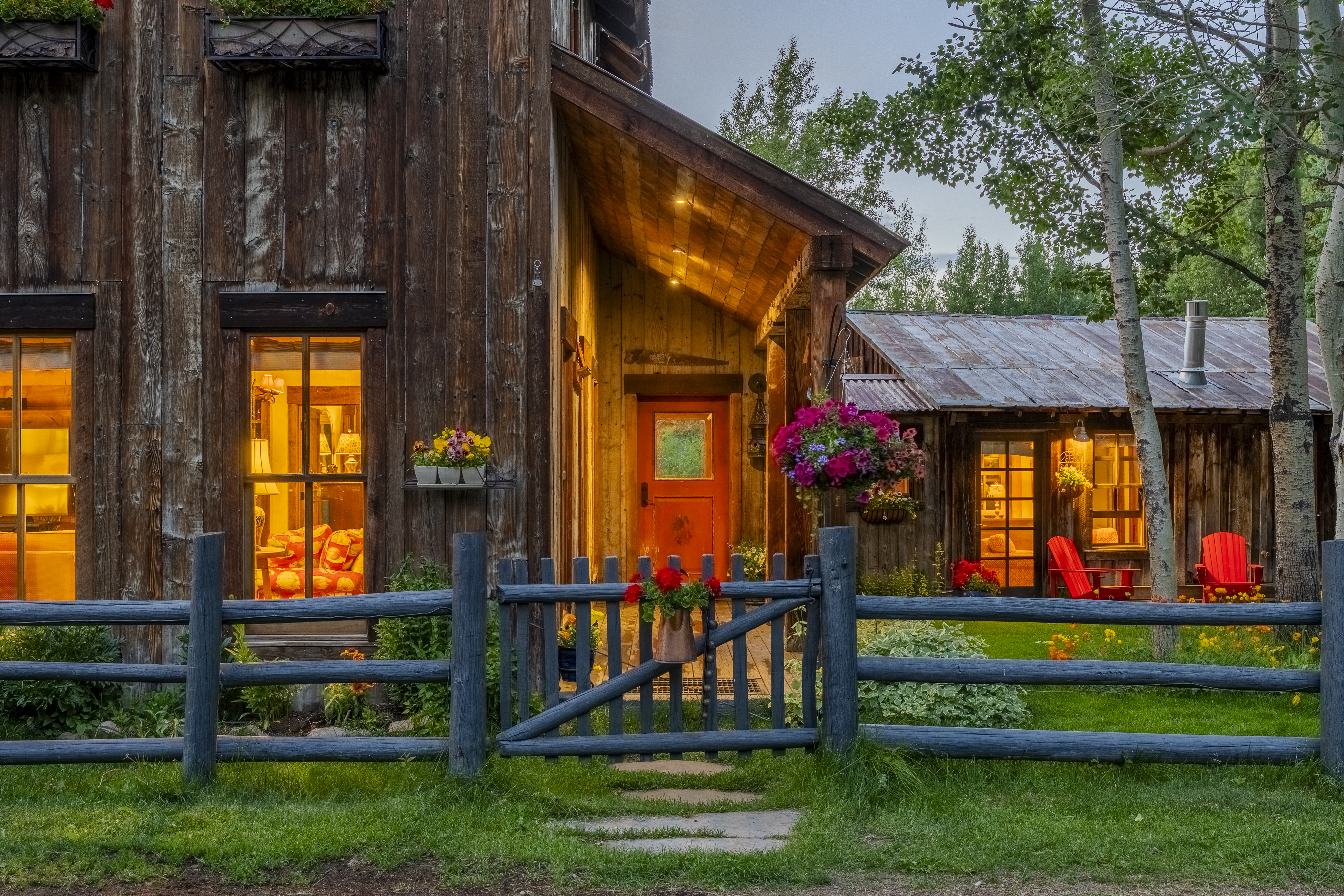  BEAR ALLEY - Unwrap The Fairytale - A Once-In-A-Lifetime Creekside Compound - 物件實景