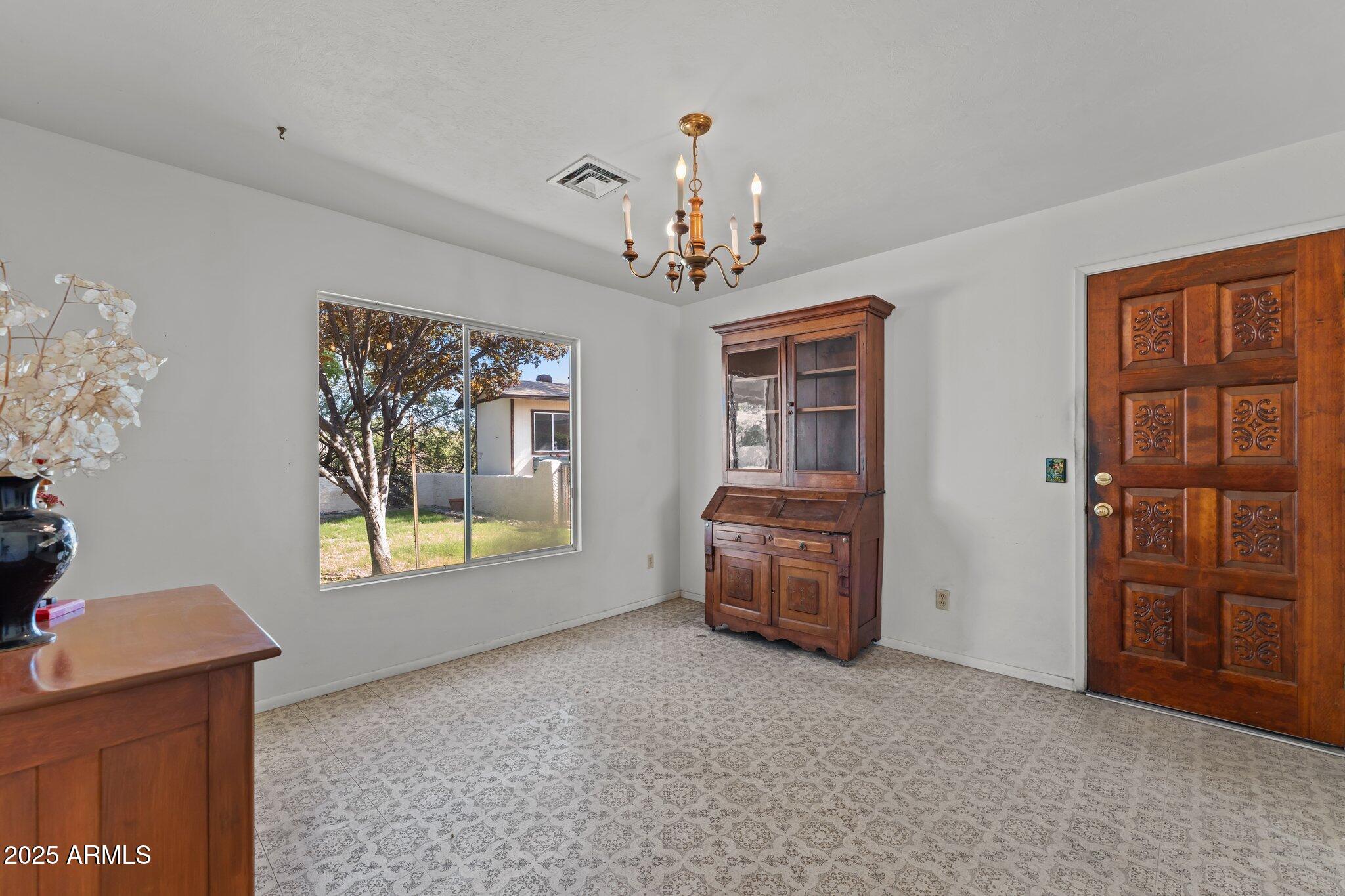 Wickenburg, Arizona, 85390, United States, 4 Bedrooms Bedrooms, ,2 BathroomsBathrooms,Residential,For Sale,1983414