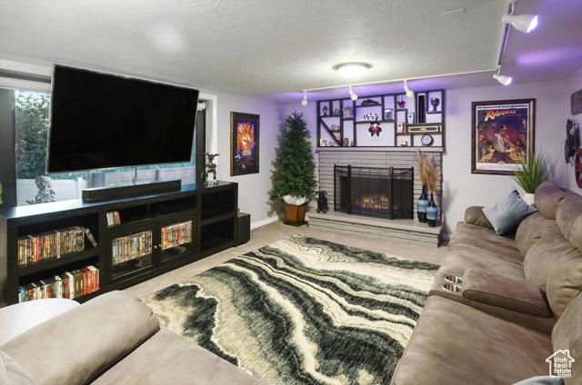 Salt Lake City, Utah, 84124, United States, 4 Bedrooms Bedrooms, ,4 BathroomsBathrooms,Residential,For Sale,1904516
