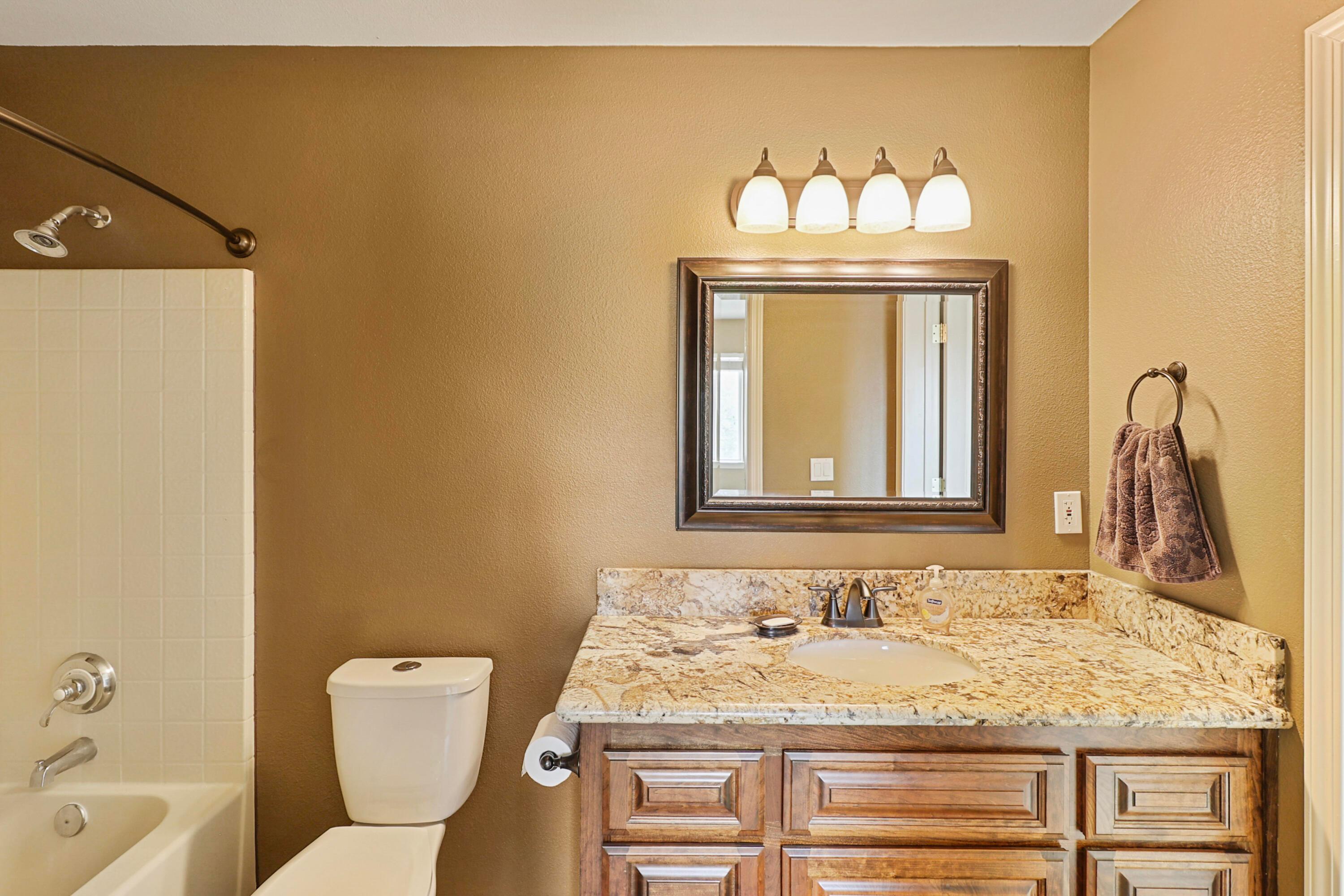 Redding, California, 96002, United States, 3 Bedrooms Bedrooms, ,3 BathroomsBathrooms,Residential,For Sale,1992839