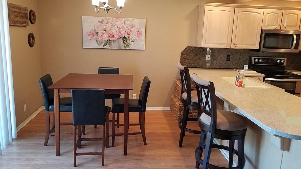 Campbell, California, 95008, United States, 2 Bedrooms Bedrooms, ,2 BathroomsBathrooms,Residential,For Sale,1872975