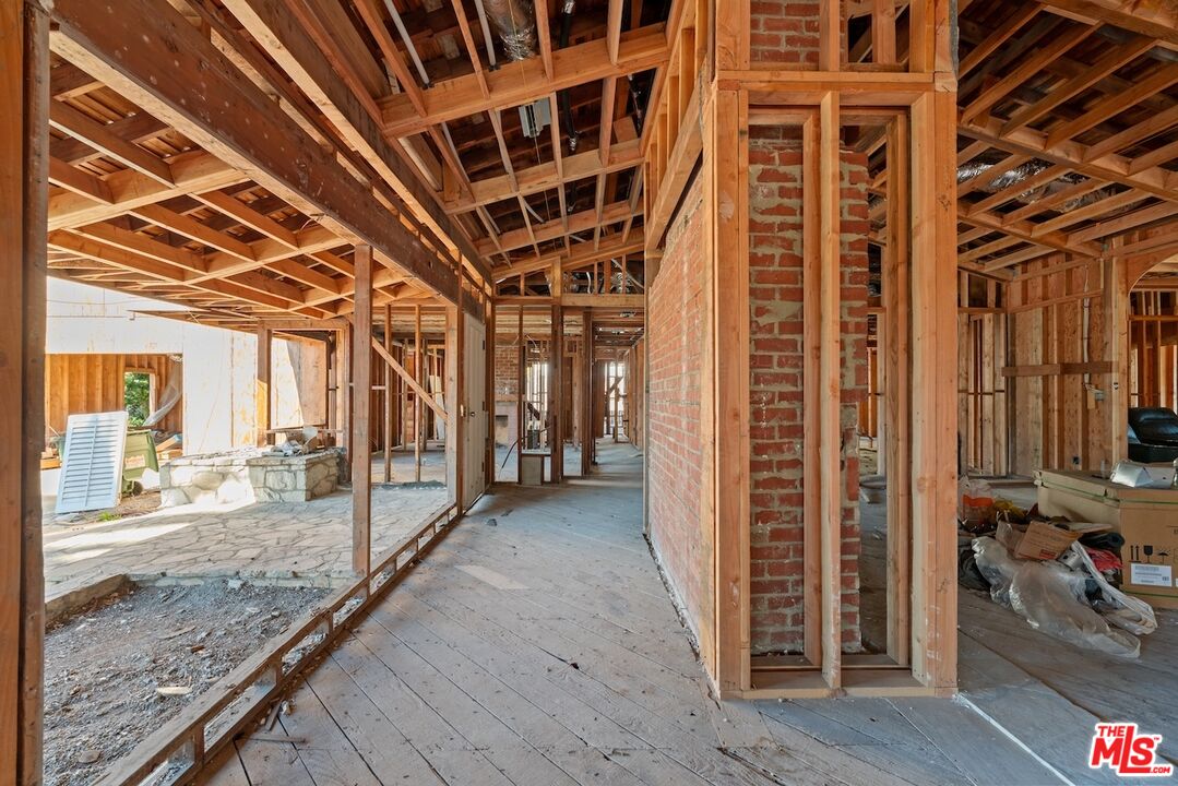 Pacific Palisades, California, 90272, United States, 5 Bedrooms Bedrooms, ,7 BathroomsBathrooms,Residential,For Sale,1991324