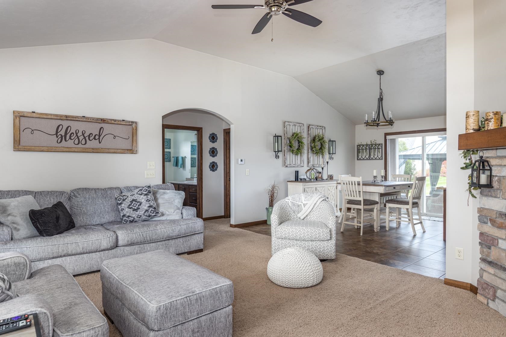 Appleton, Wisconsin, 54915, United States, 4 Bedrooms Bedrooms, ,3 BathroomsBathrooms,Residential,For Sale,1983520