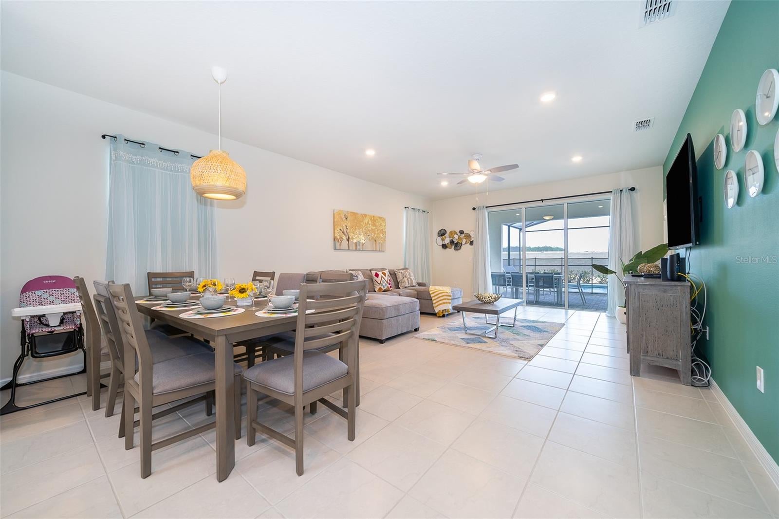 DAVENPORT, Florida, 33897, United States, 6 Bedrooms Bedrooms, ,5 BathroomsBathrooms,Residential,For Sale,1976878