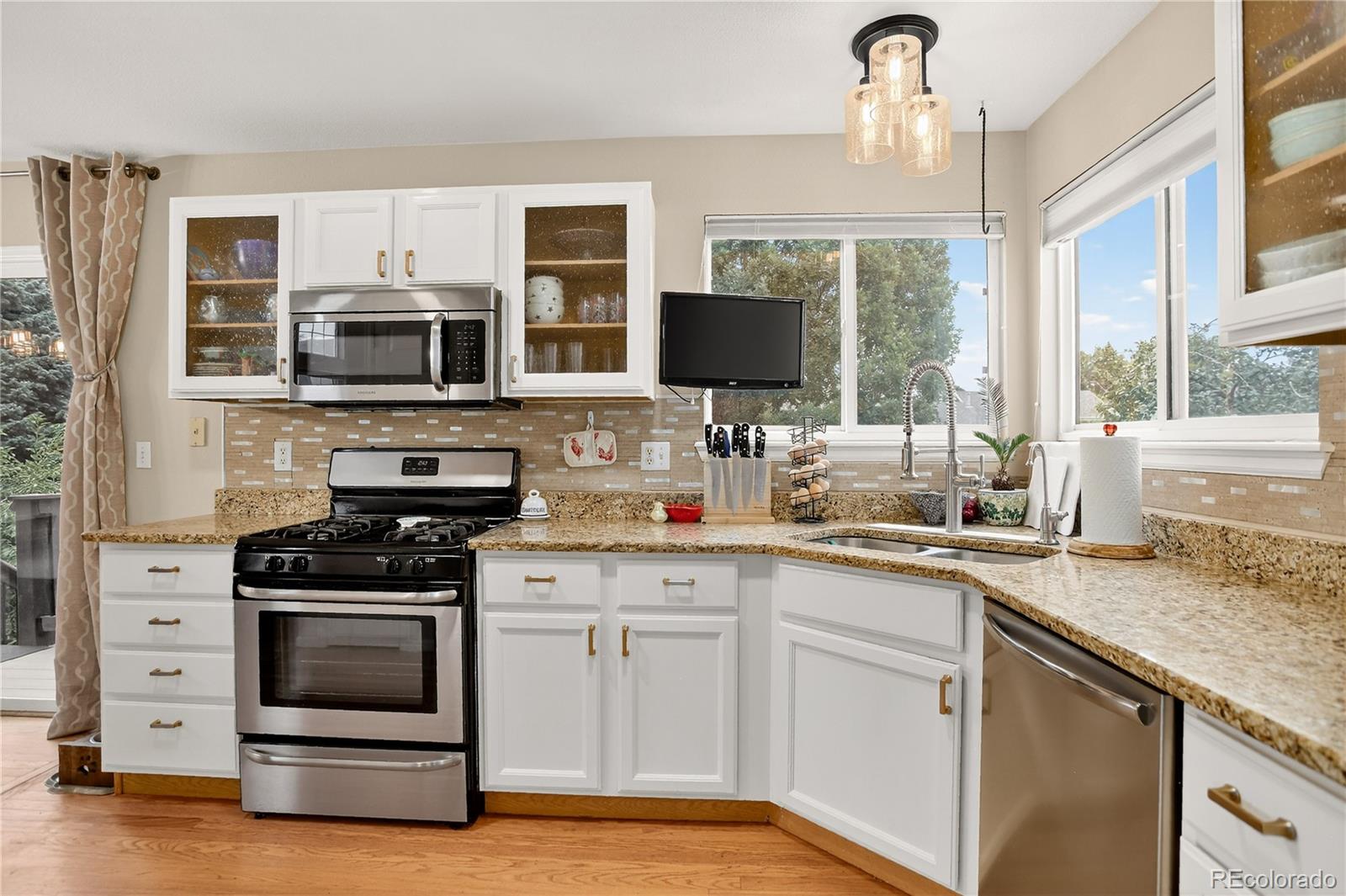 Highlands Ranch, Colorado, 80129, United States, 3 Bedrooms Bedrooms, ,2 BathroomsBathrooms,Residential,For Sale,1941045