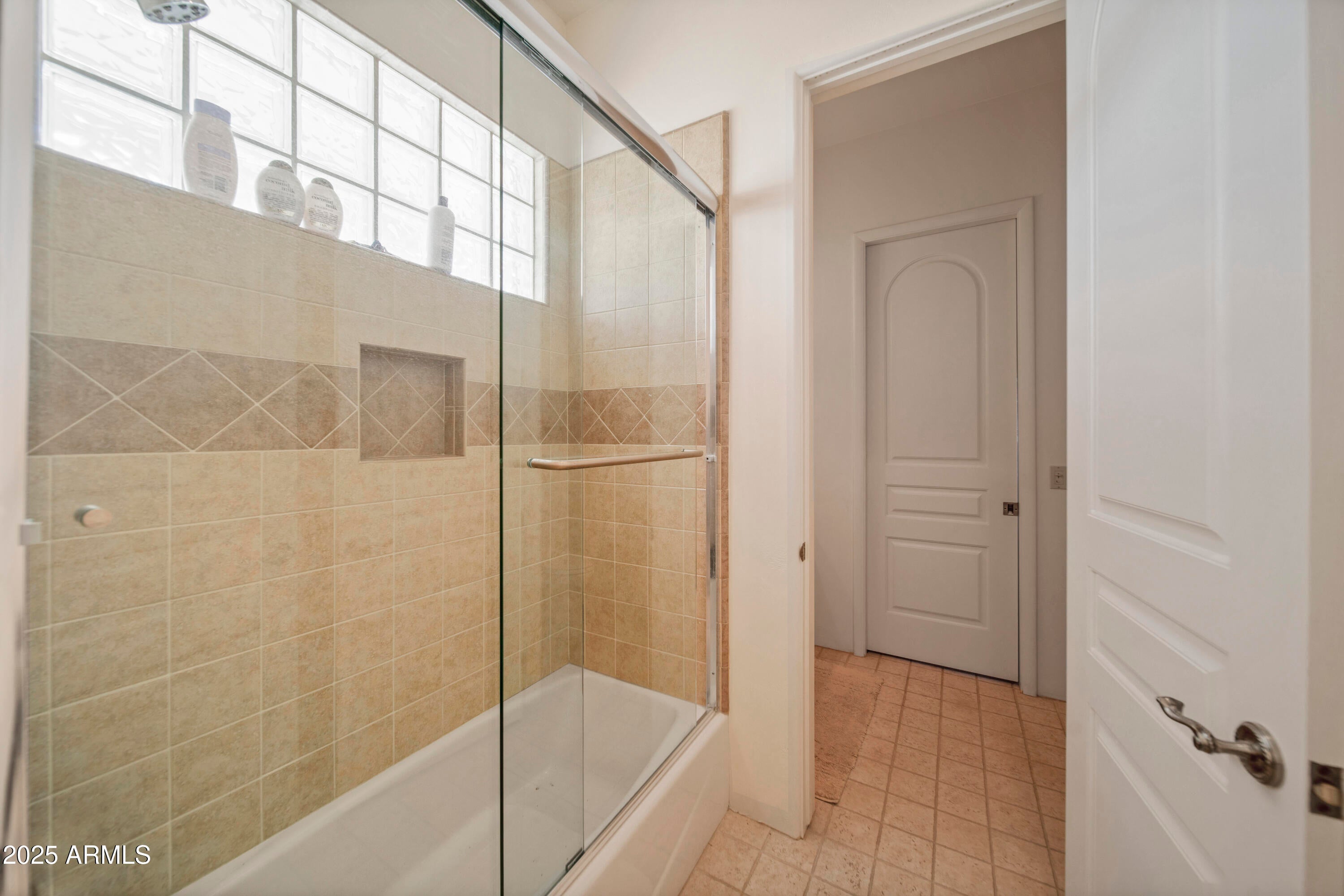 Wickenburg, Arizona, 85390, United States, 6 Bedrooms Bedrooms, ,4 BathroomsBathrooms,Residential,For Sale,1978720